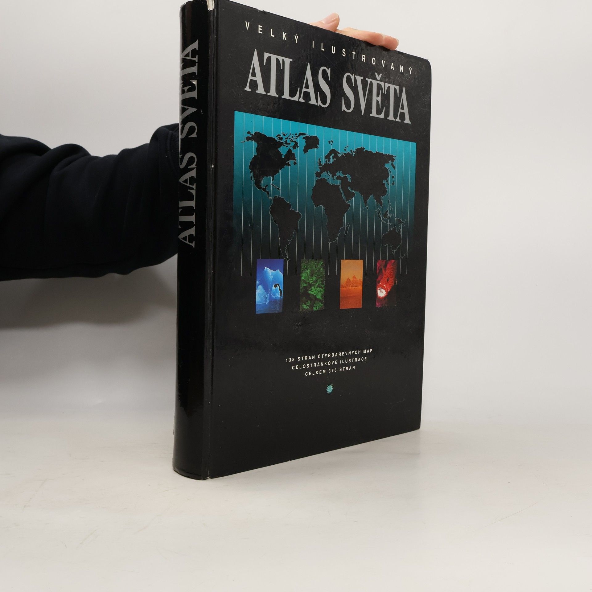 Helena Kholová Velký ilustrovaný atlas světa