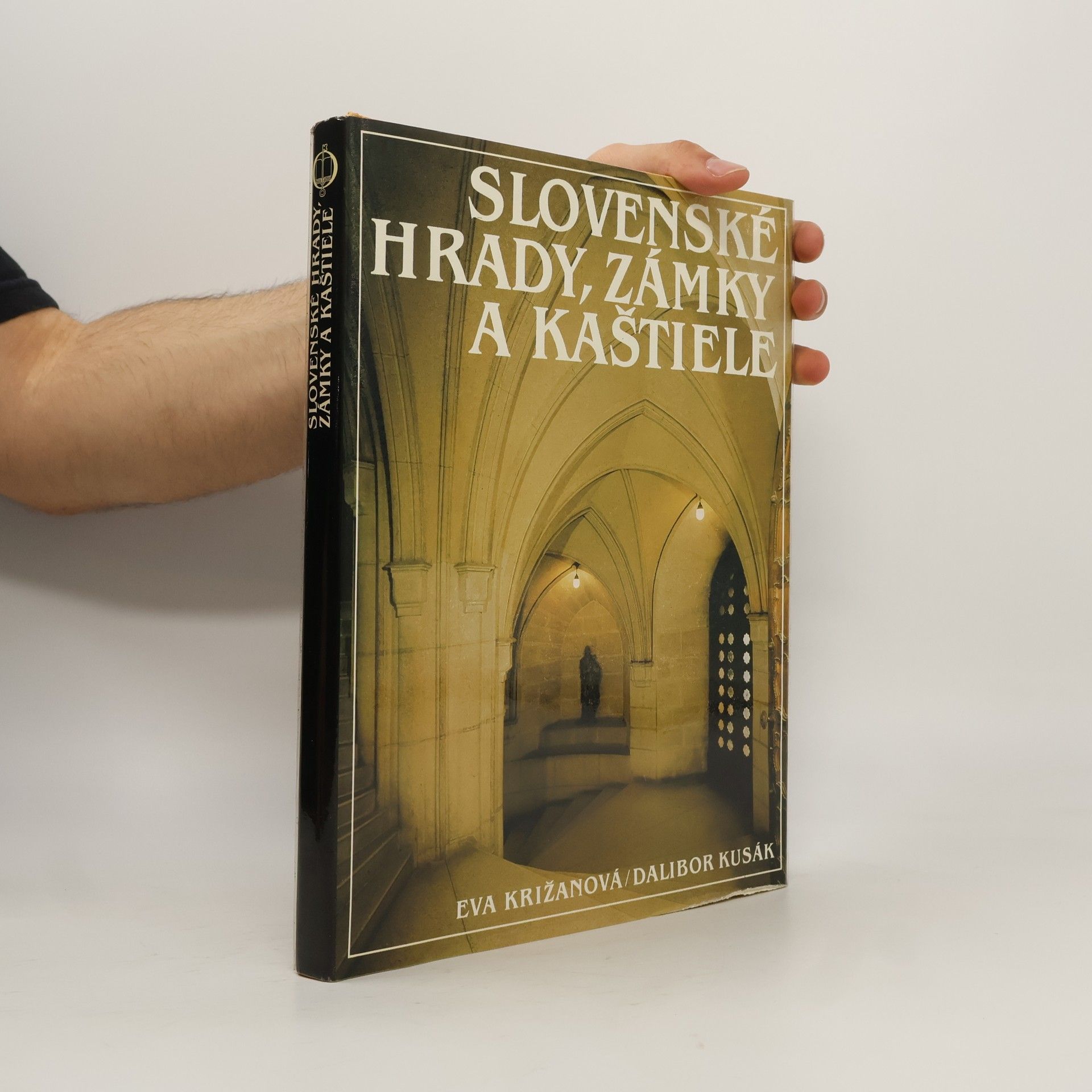 Slovenské hrady, zámky a kaštiele