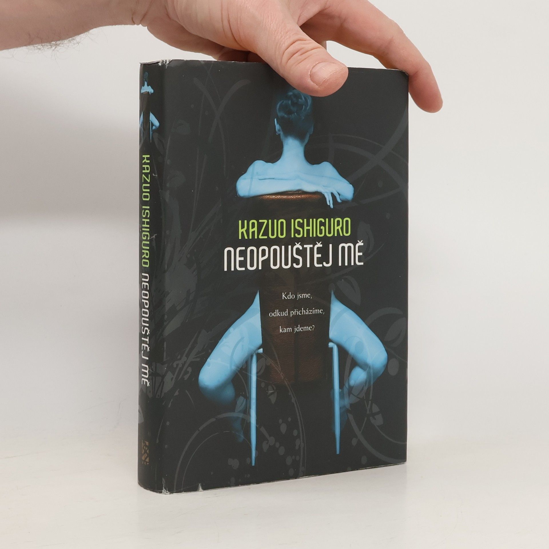 Kazuo Ishiguro Neopouštěj mě