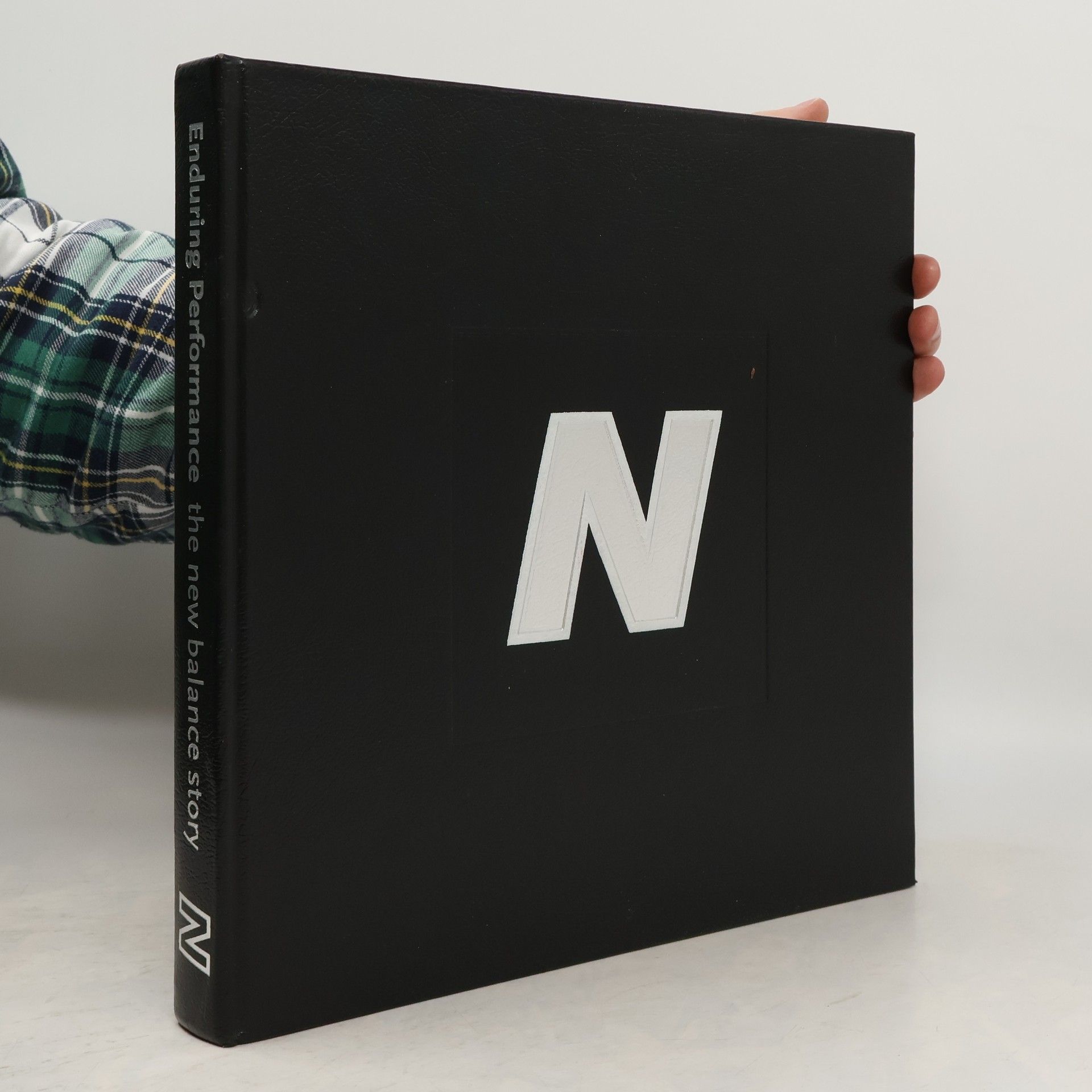 AA.VV. Enduring Performance The New Balance Story