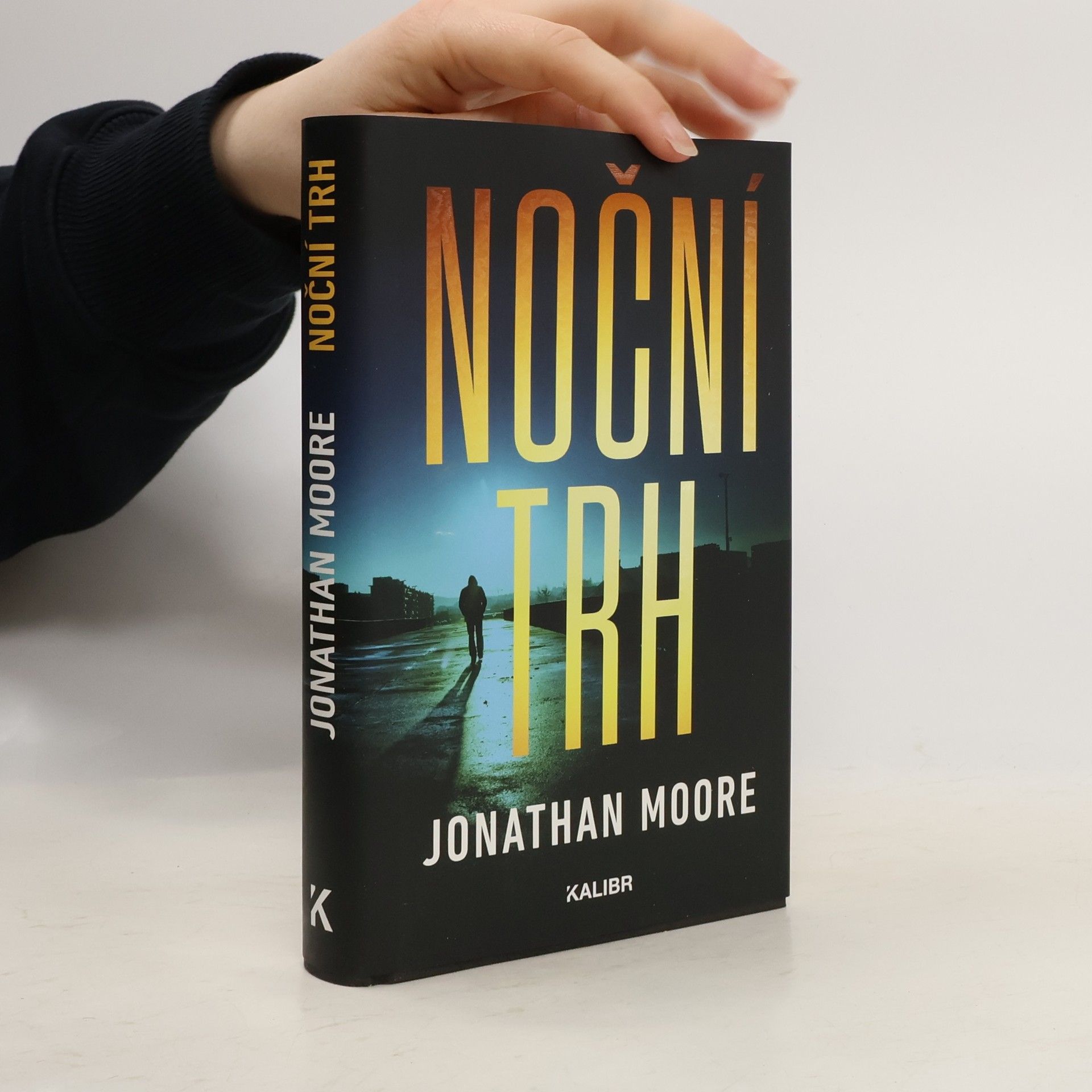Jonathan Moore Noční trh