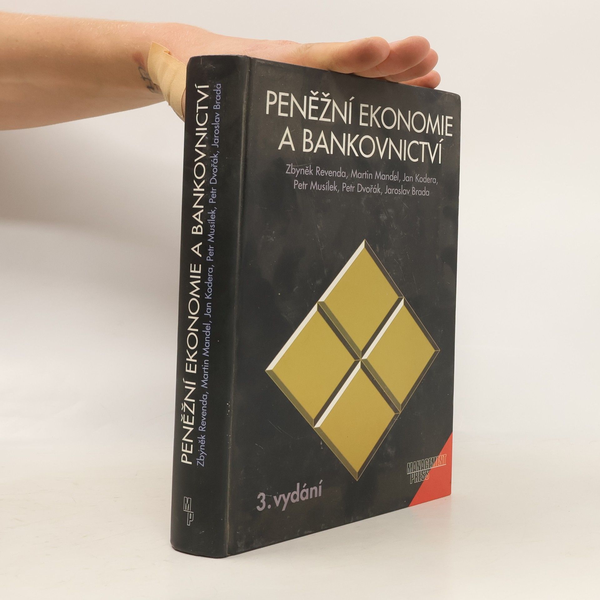 Zbyněk Revenda Peněžní ekonomie a bankovnictví