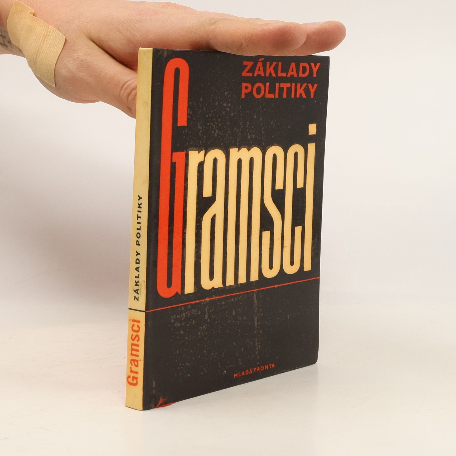 Antonio Gramsci Základy politiky