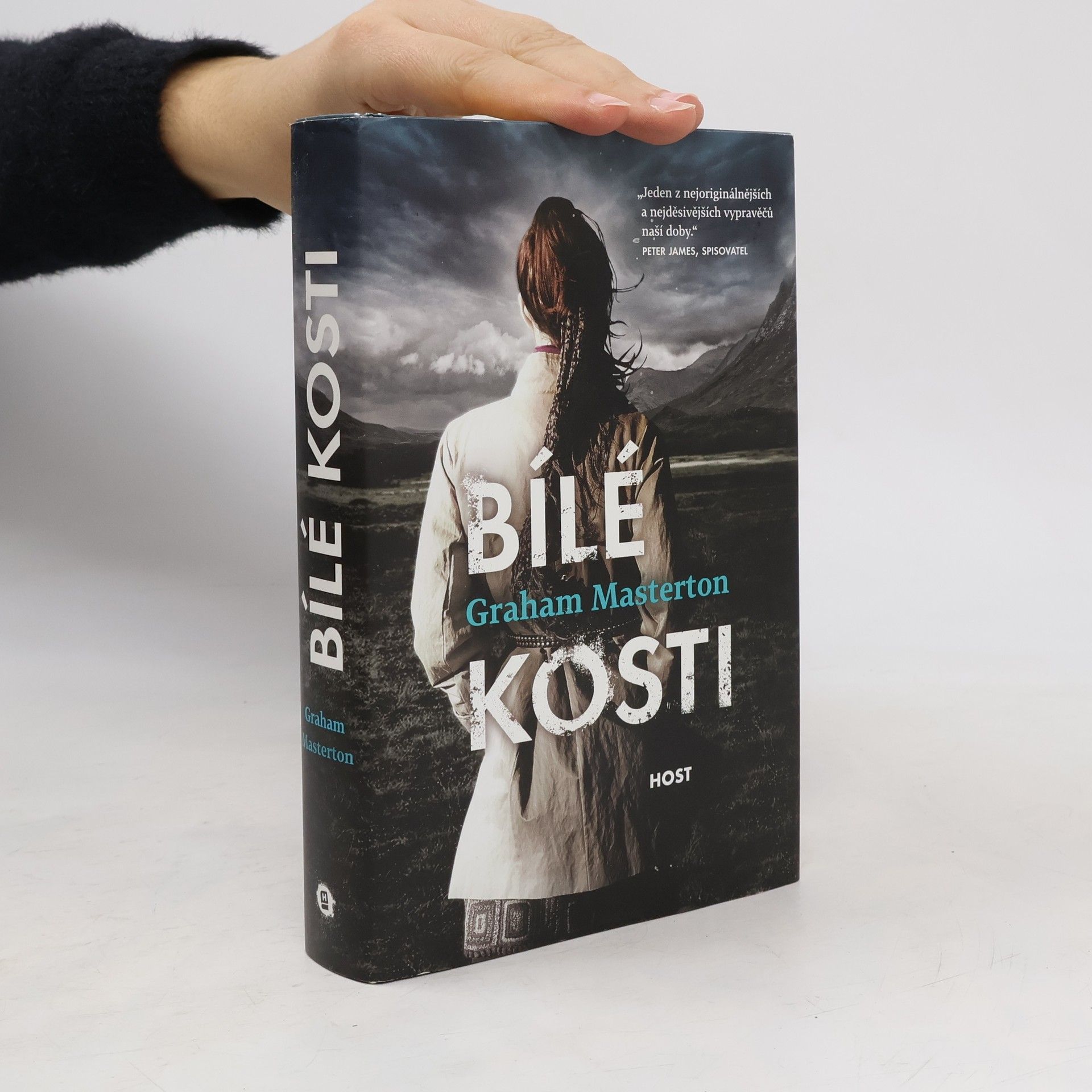 Masterton, Graham. Bílé kosti