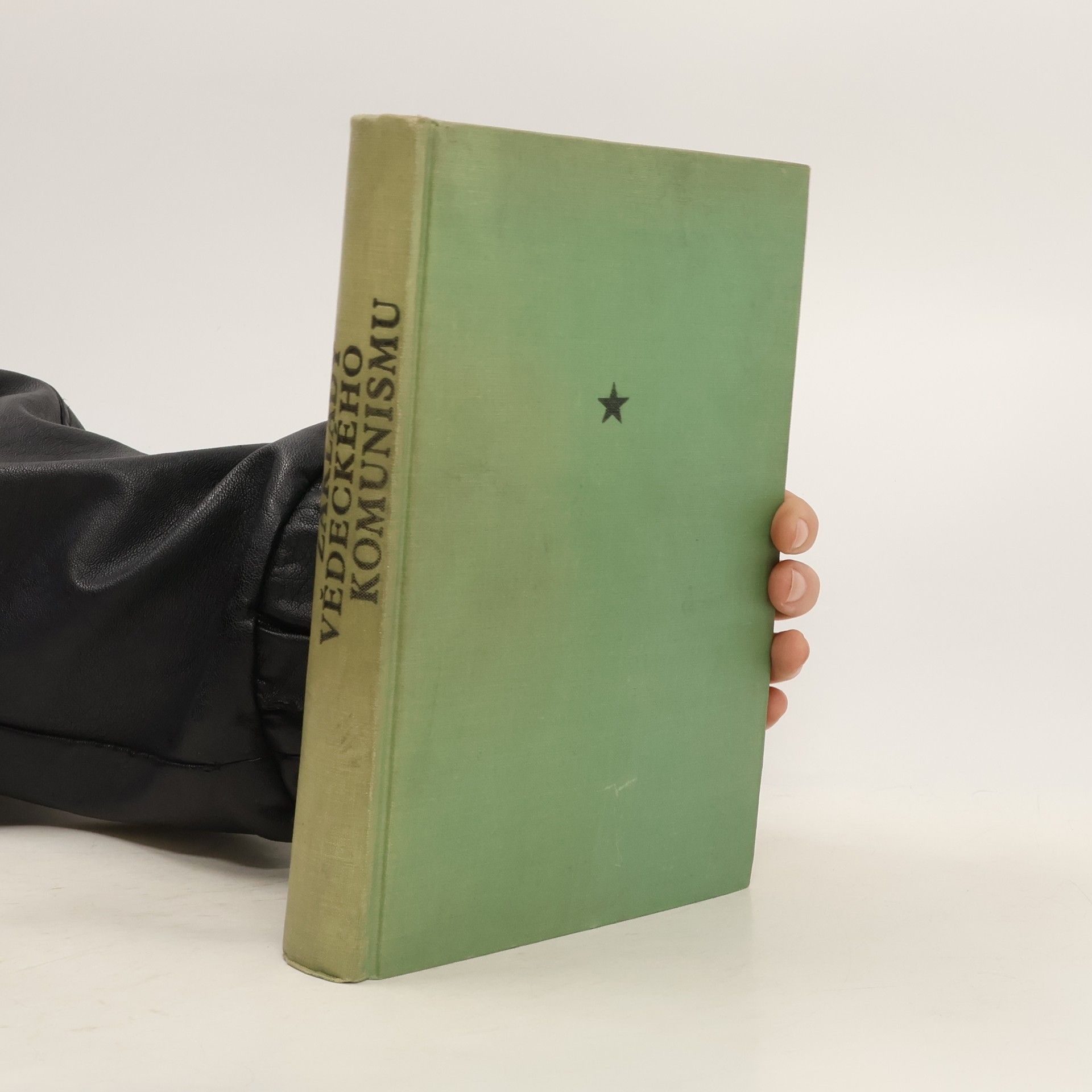 Various authors Základy vědeckého komunismu