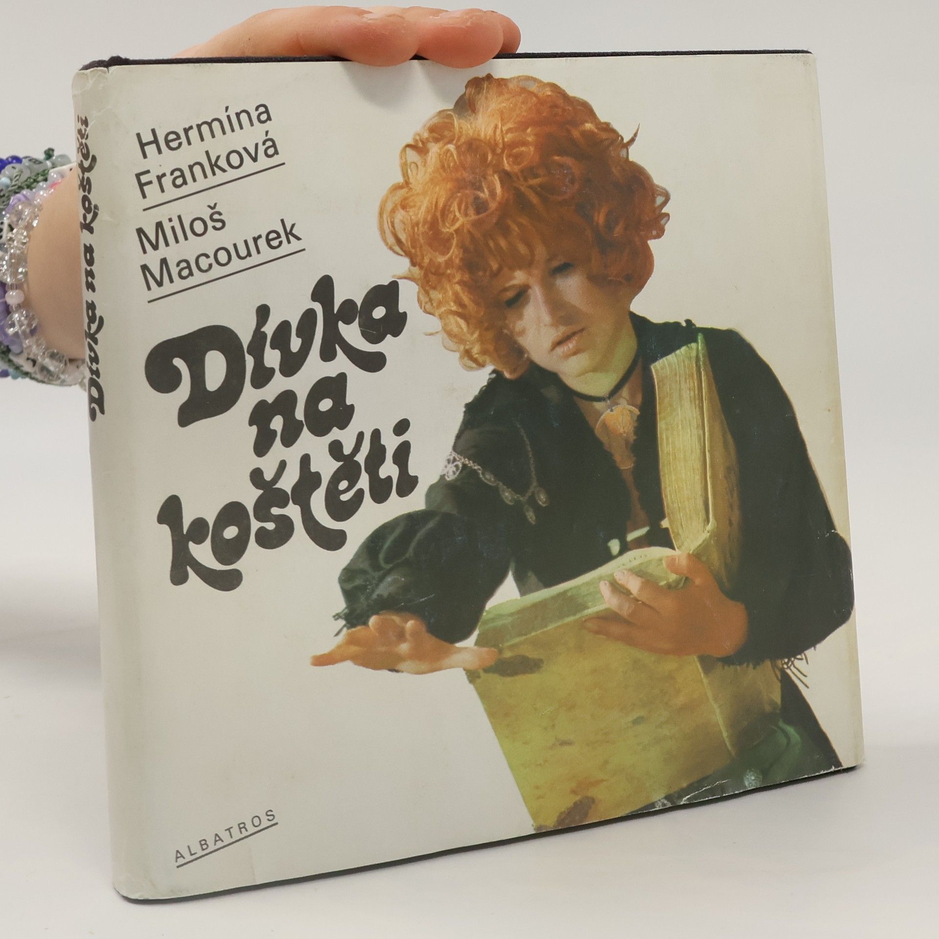 Hermína Franková Dívka na koštěti