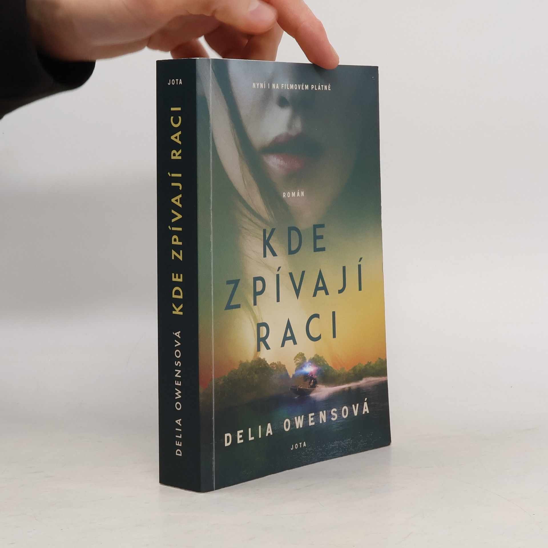 Delia Owens Kde zpívají raci