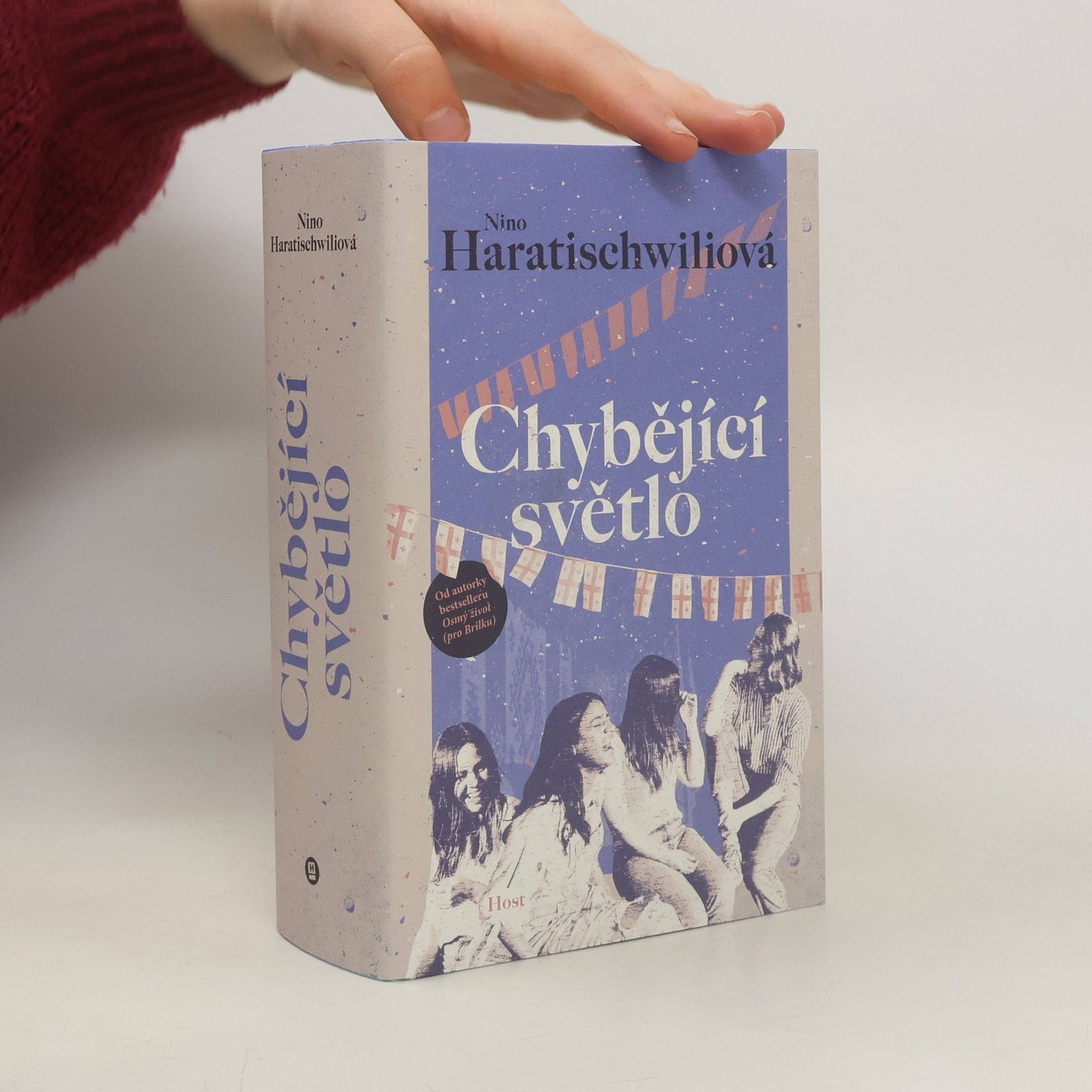 Nino Haratischwili Chybějící světlo