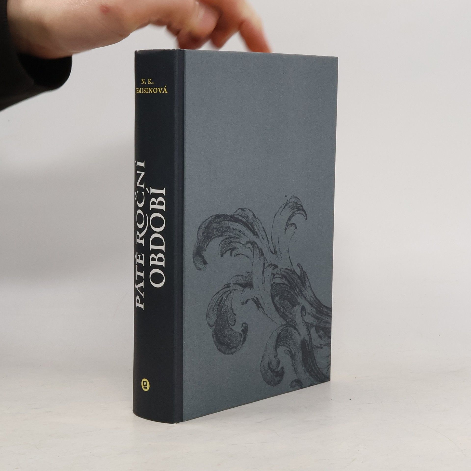 N. K. Jemisin Páté roční období