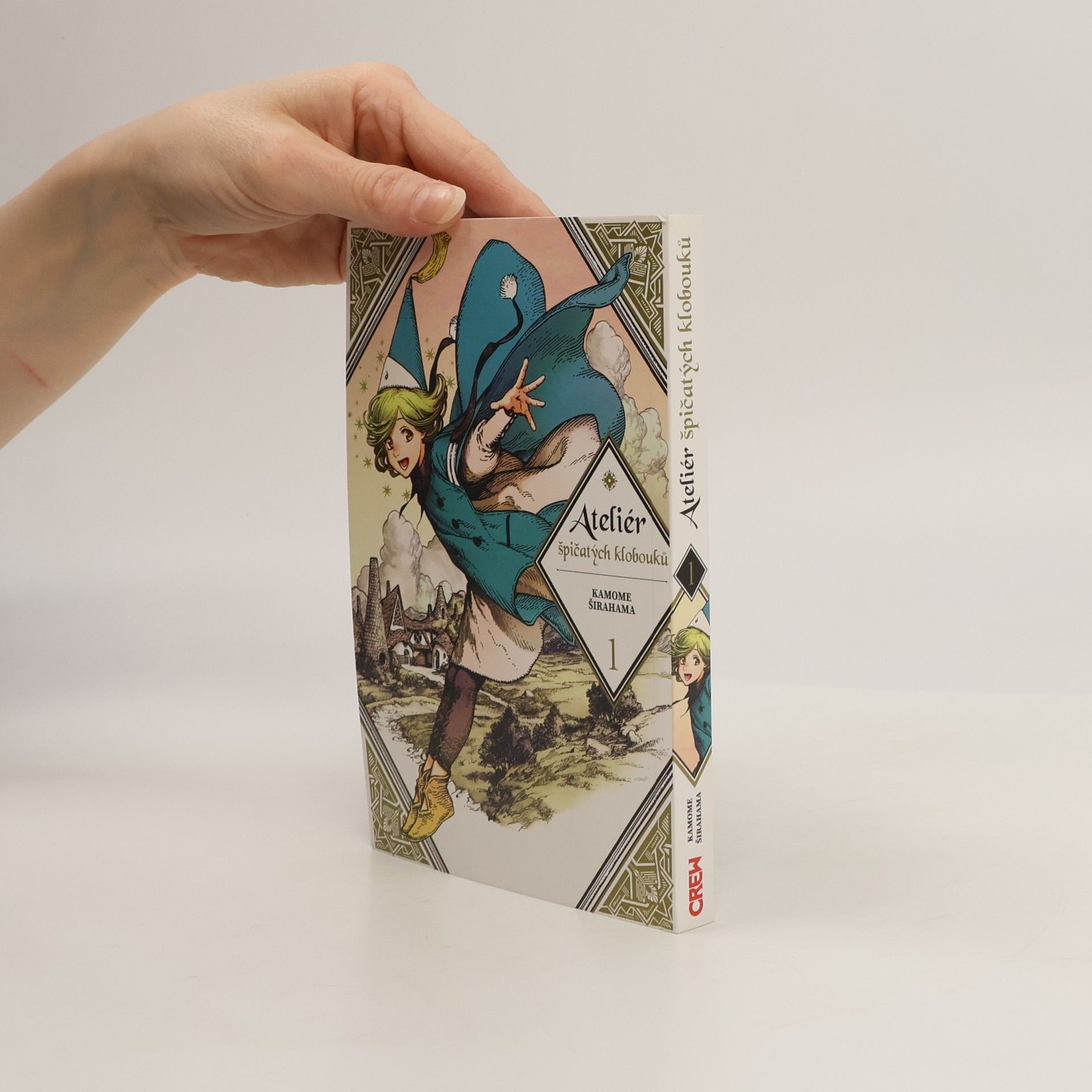 Kamome Shirahama Ateliér špičatých klobouků 1