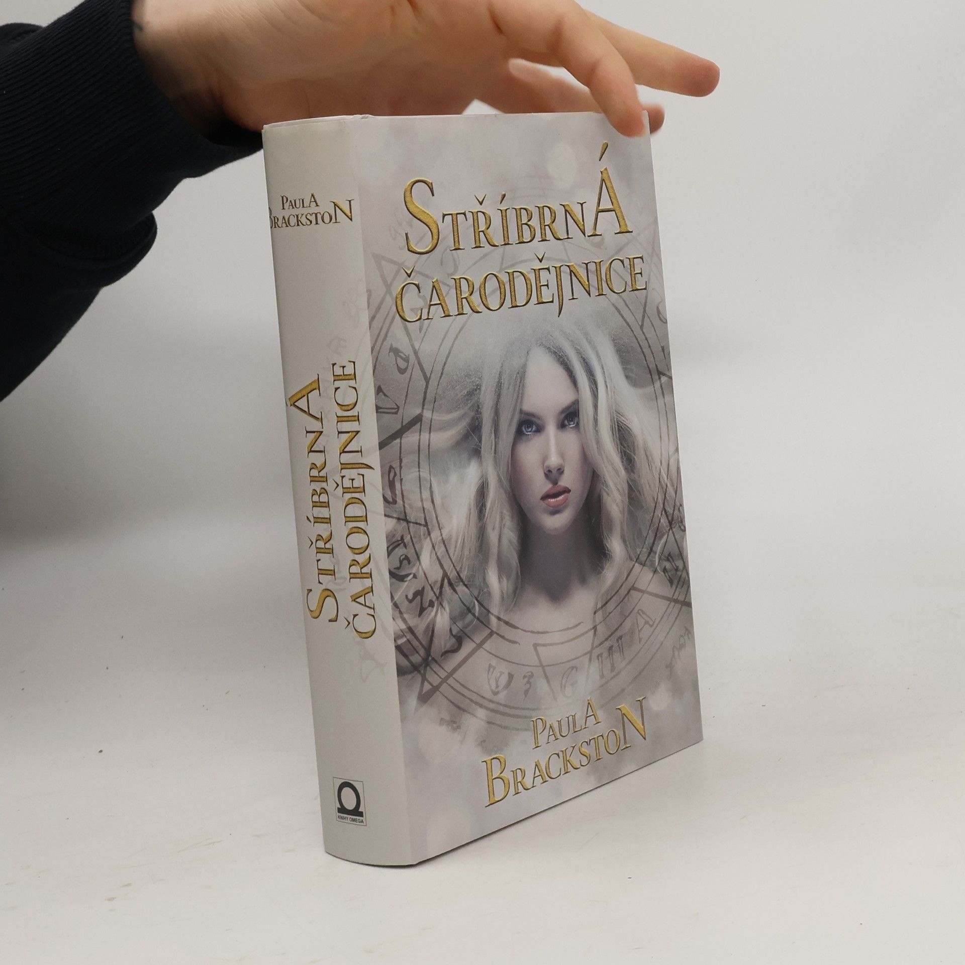 Paula Brackston Stříbrná čarodějnice