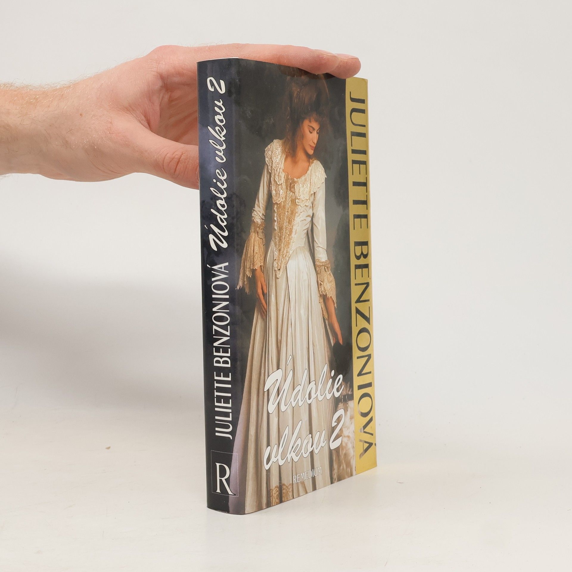 Juliette Benzoniová Údolie vlkov 2