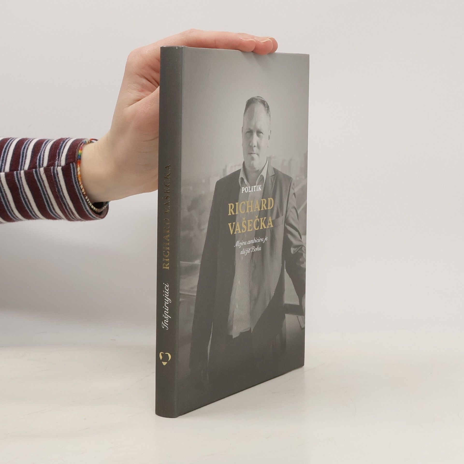 Richard Vašečka Politik Richard Vašečka : mojou ambíciou je slúžiť Bohu