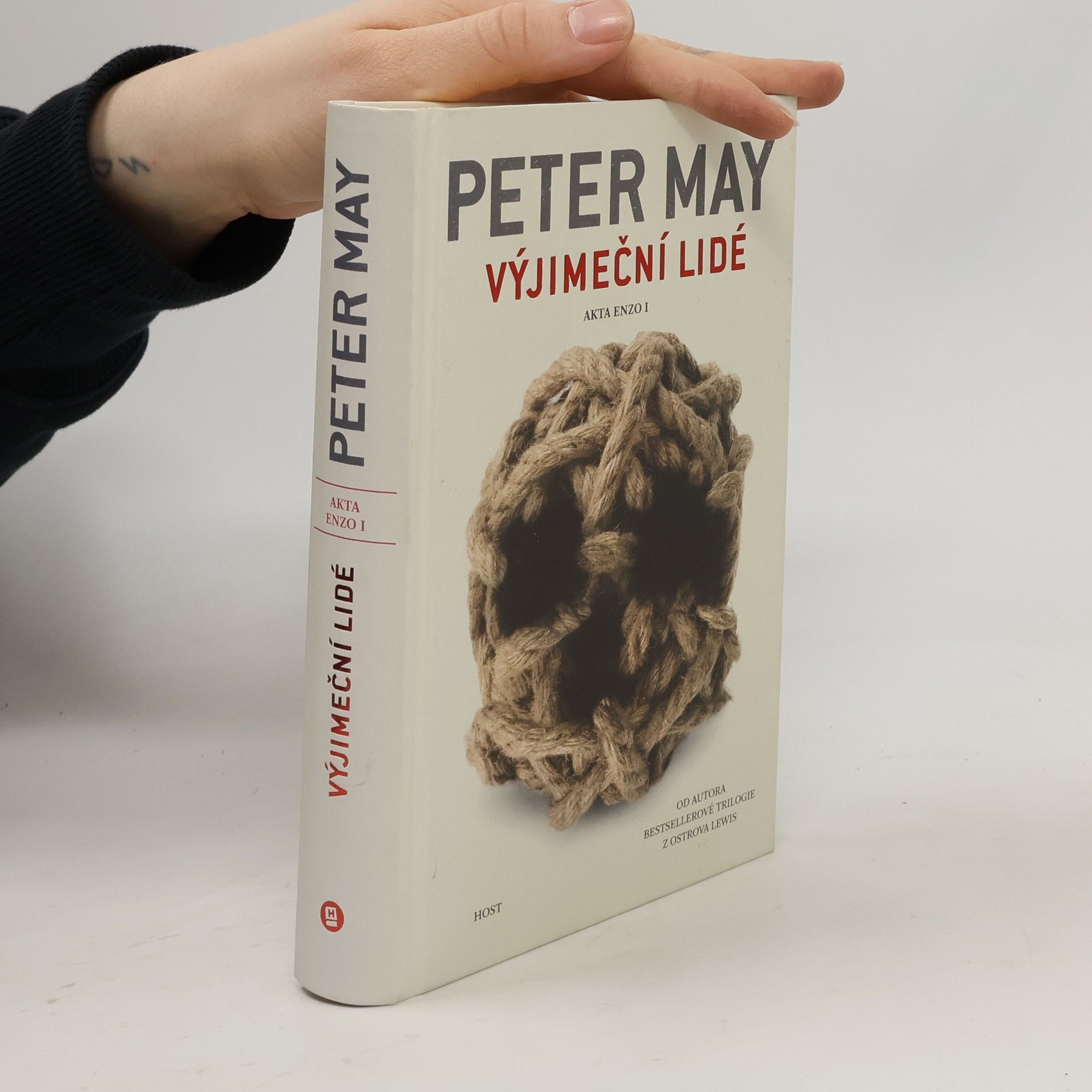 Peter May Výjimeční lidé. Akta Enzo I