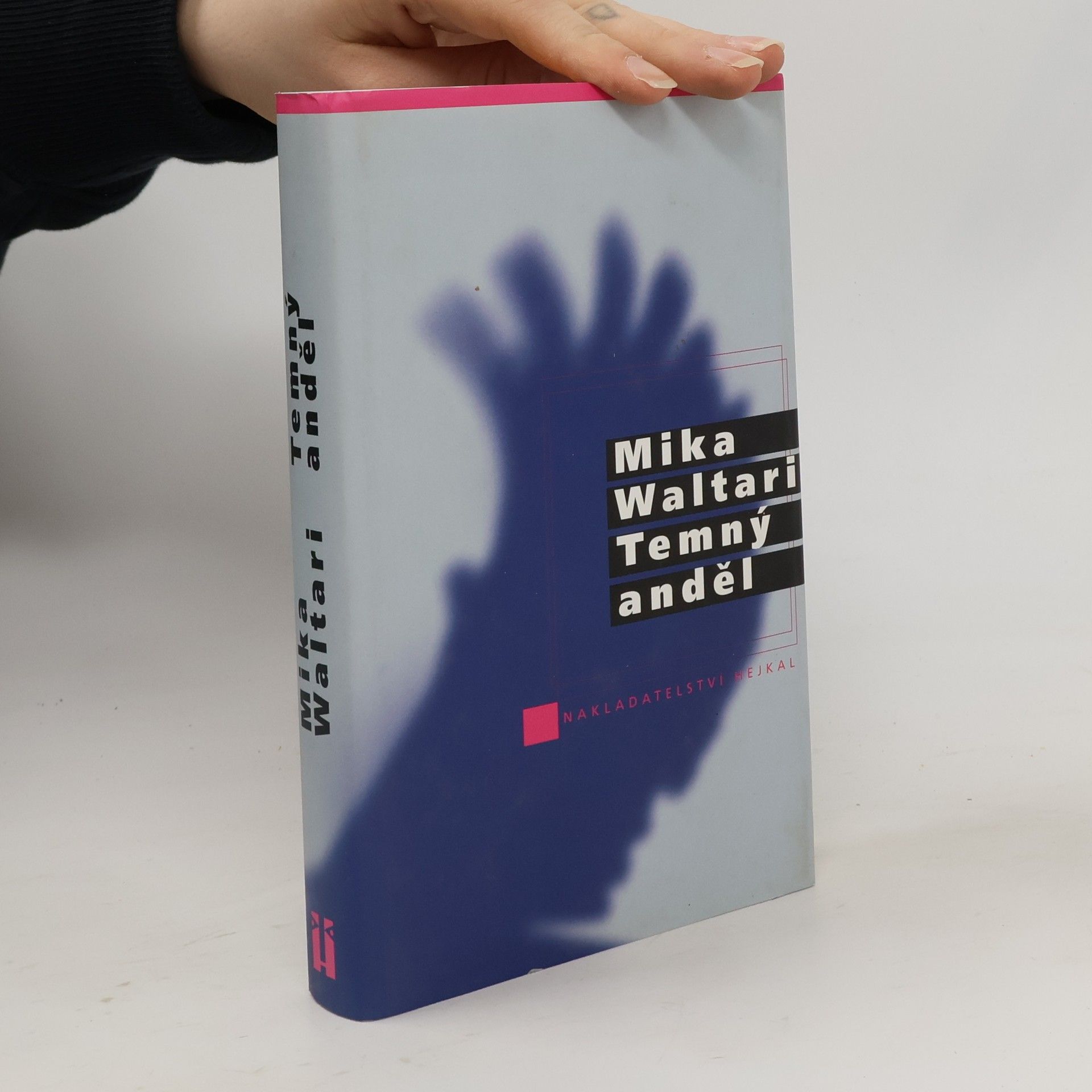 Mika Waltari Temný anděl