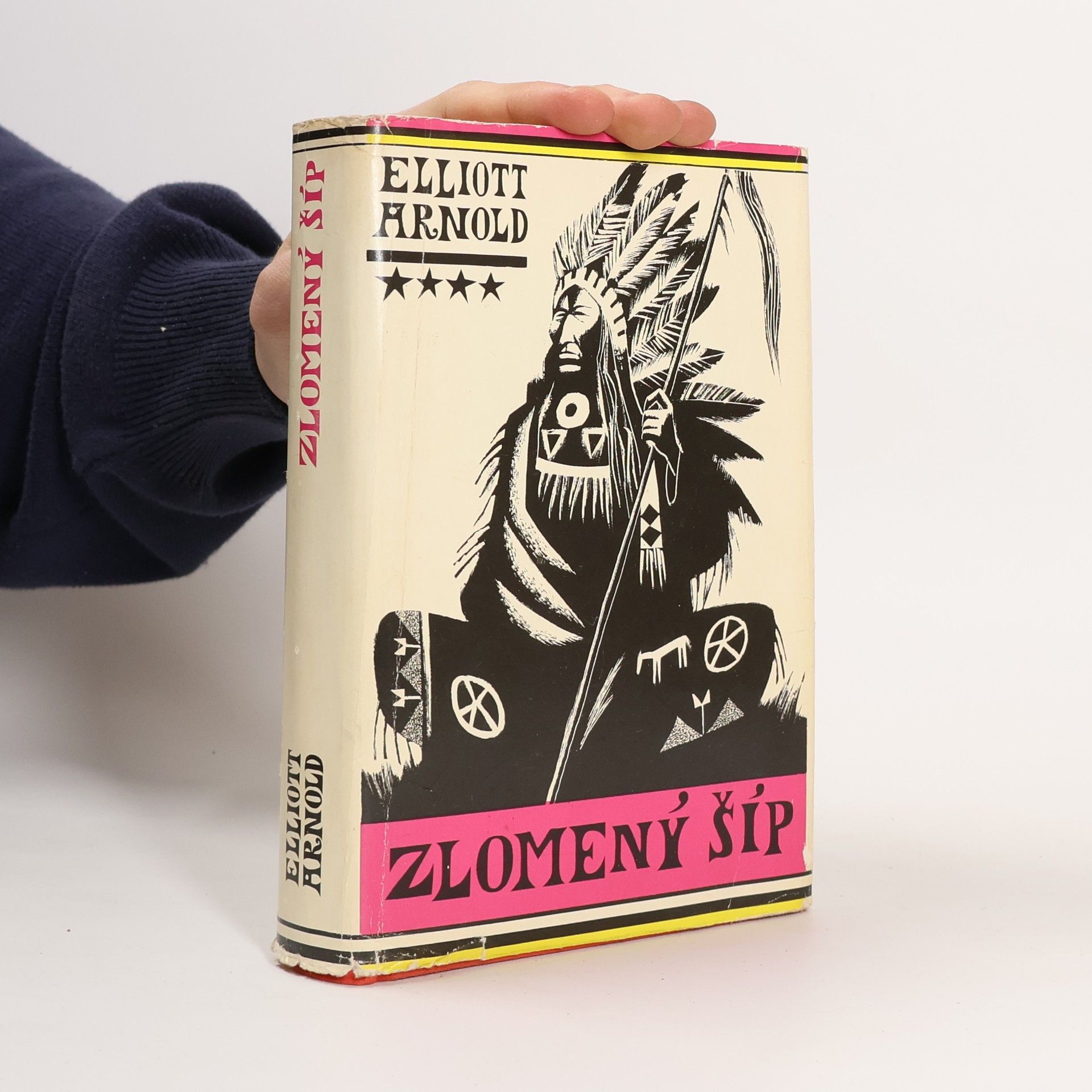 Arnold Elliot Zlomený šíp