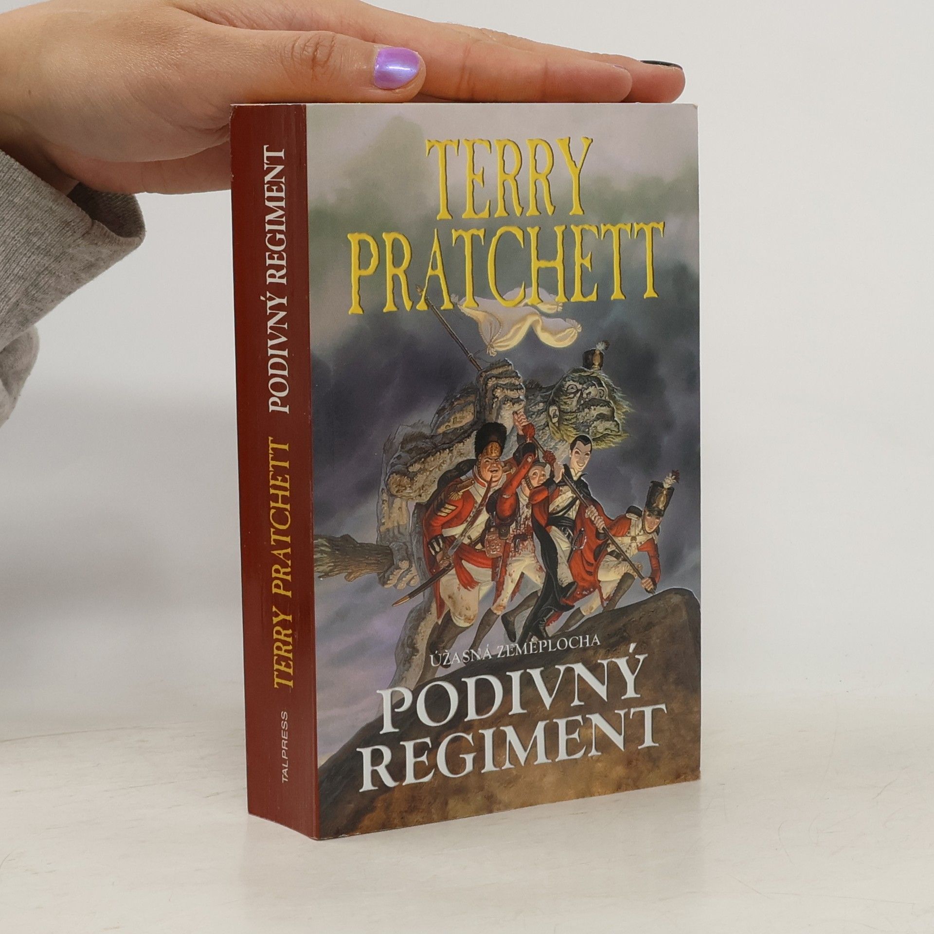 Terry Pratchett Podivný regiment