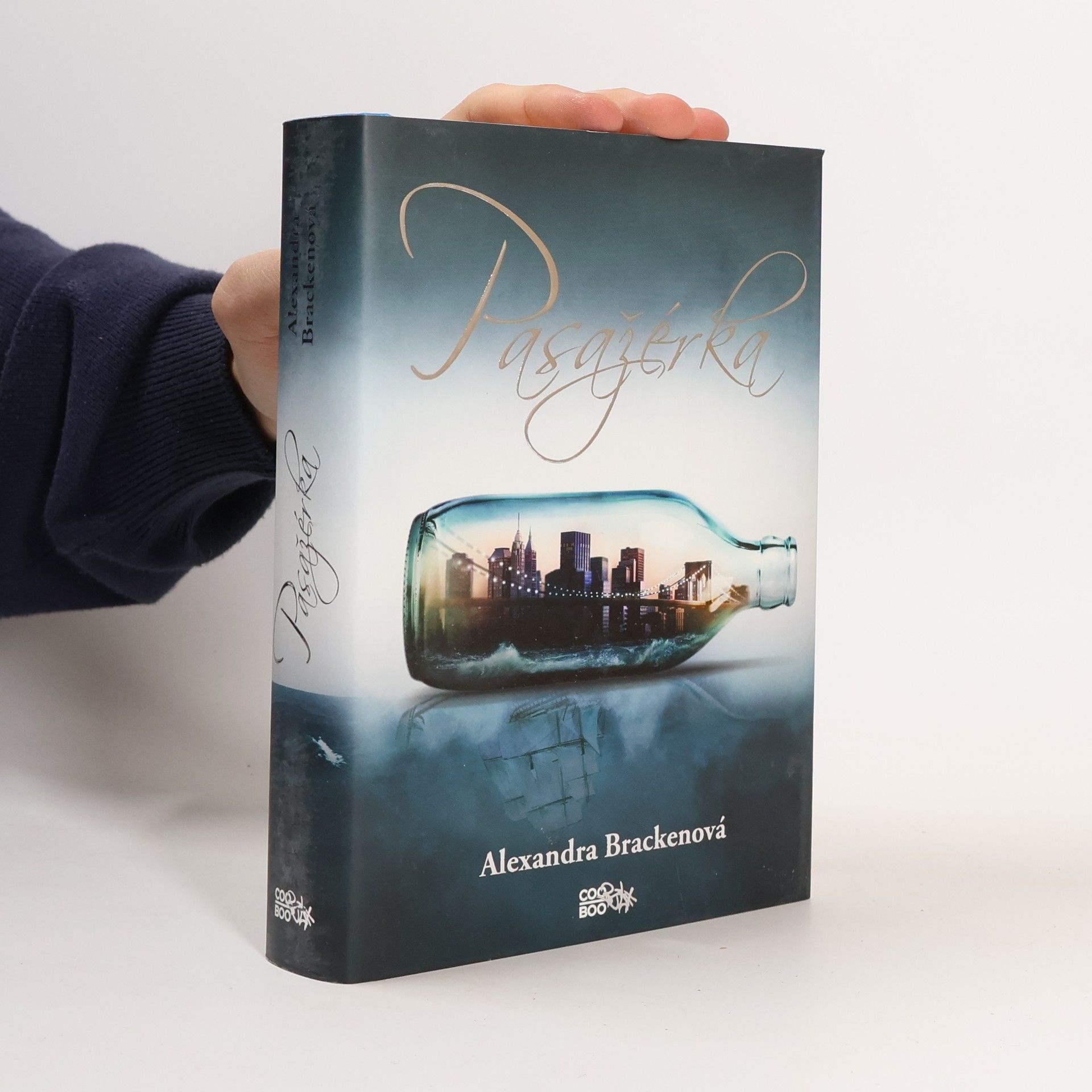 Alexandra Bracken Pasažérka