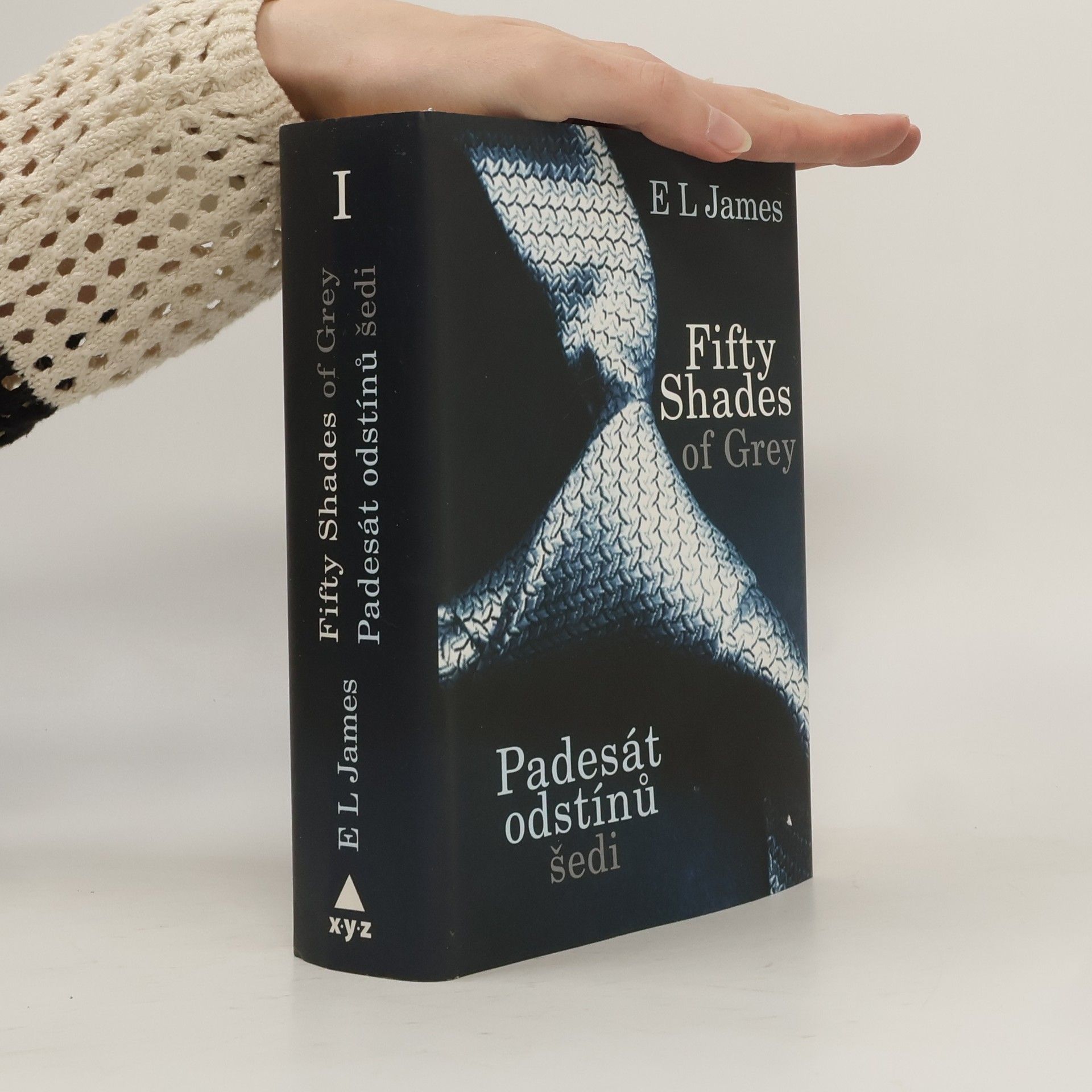 E L James Padesát odstínů šedi