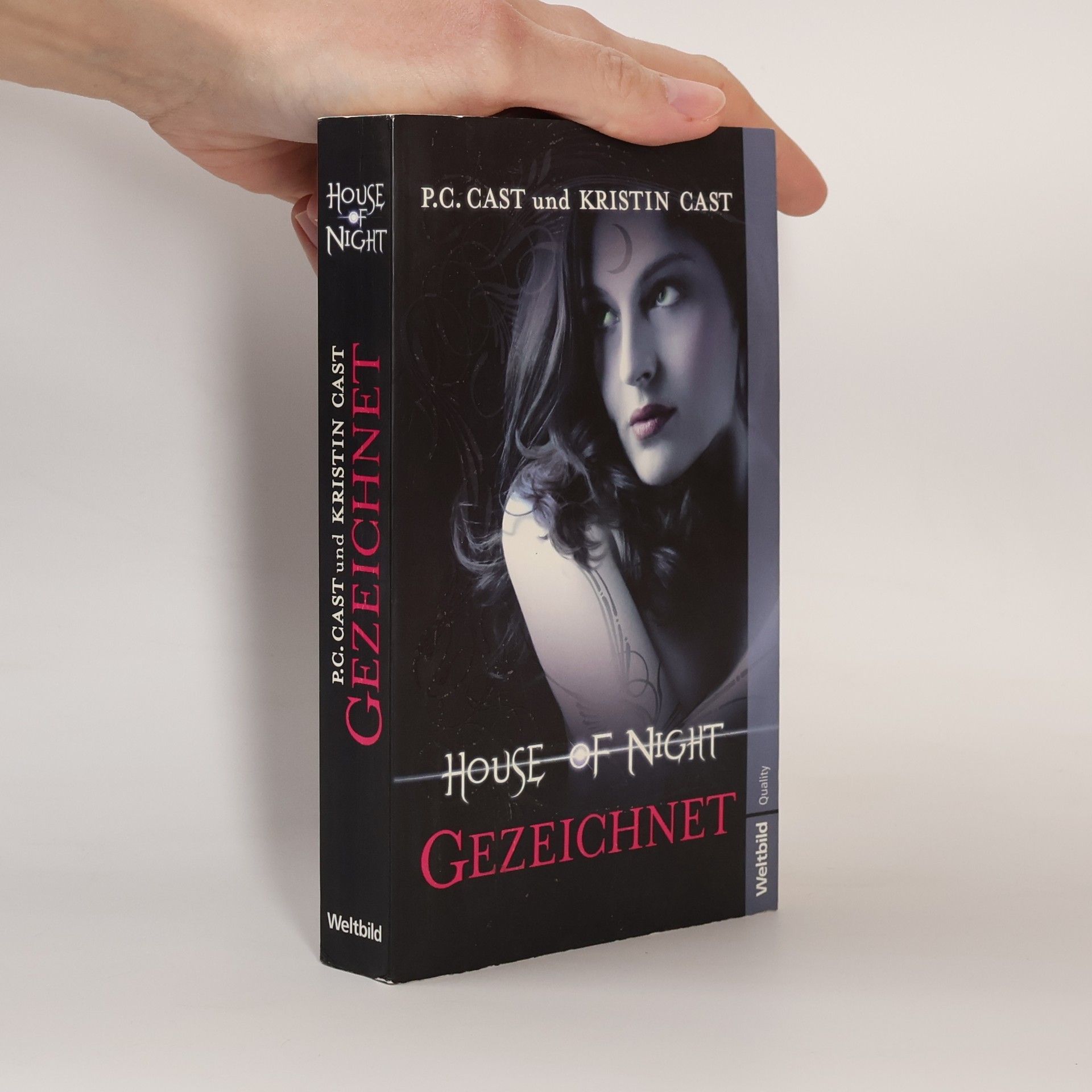 Phyllis Christine Cast House of Night. Gezeichnet