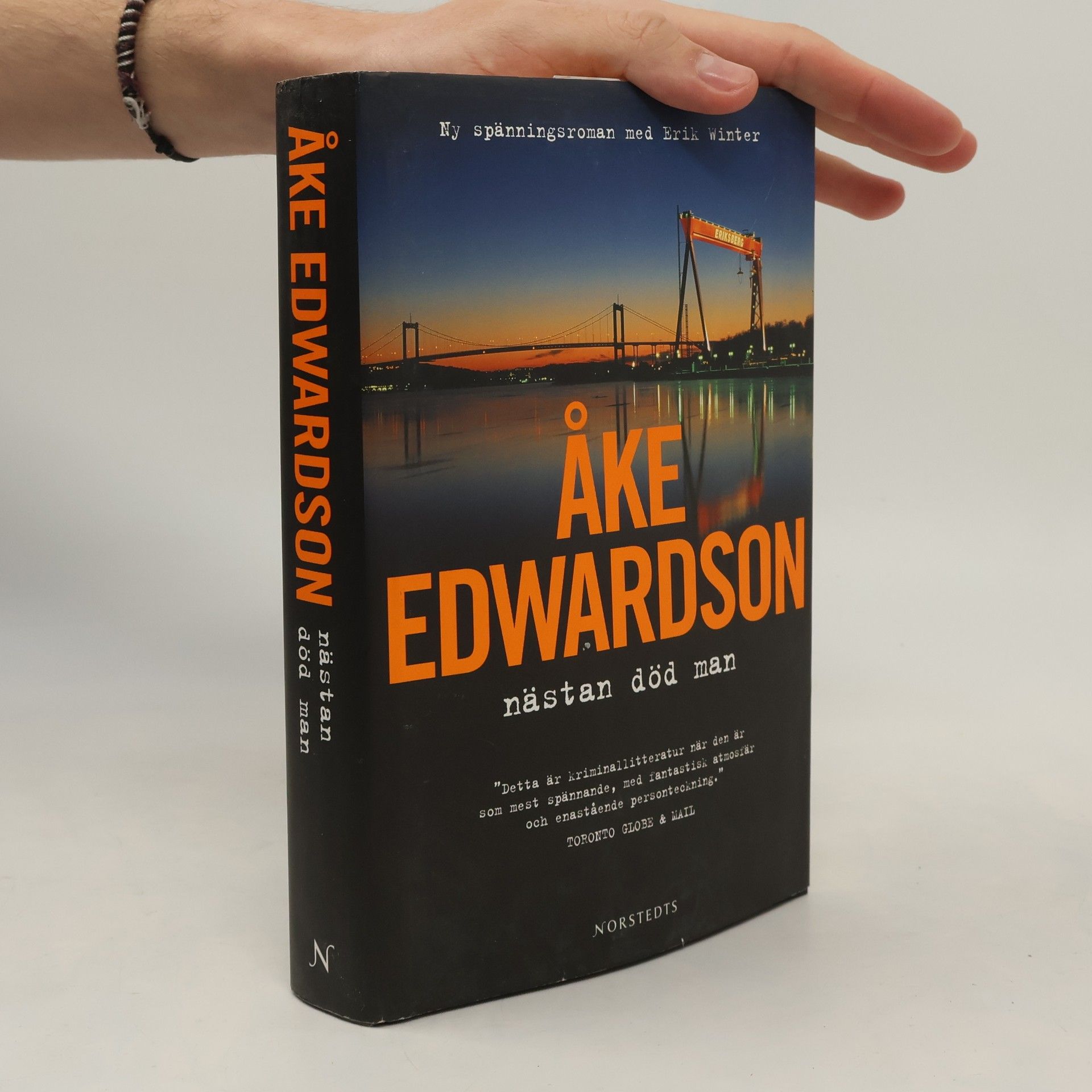 Åke Edwardson Erik Winter - 9: Nästan död man