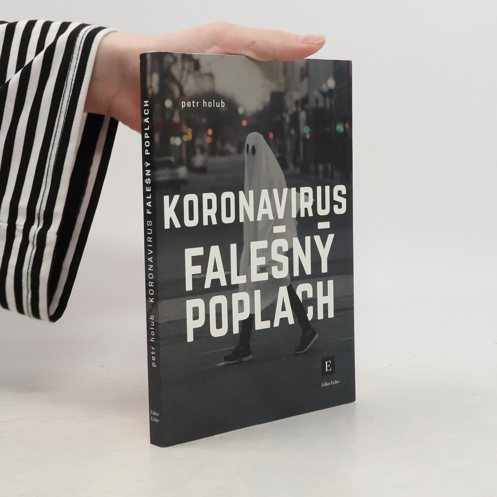 Petr Holub Koronavirus - falešný poplach