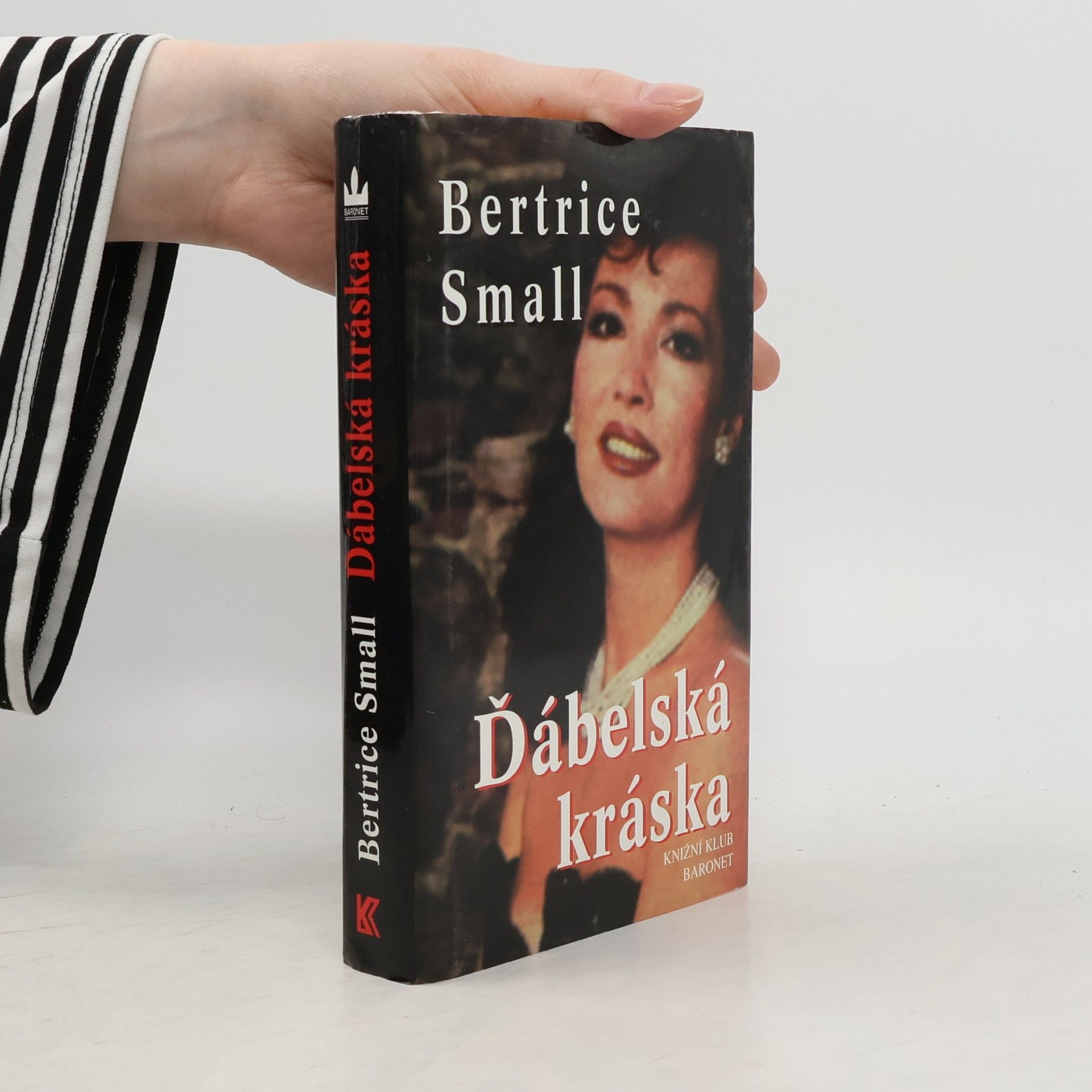 Bertrice Small Ďábelská kráska