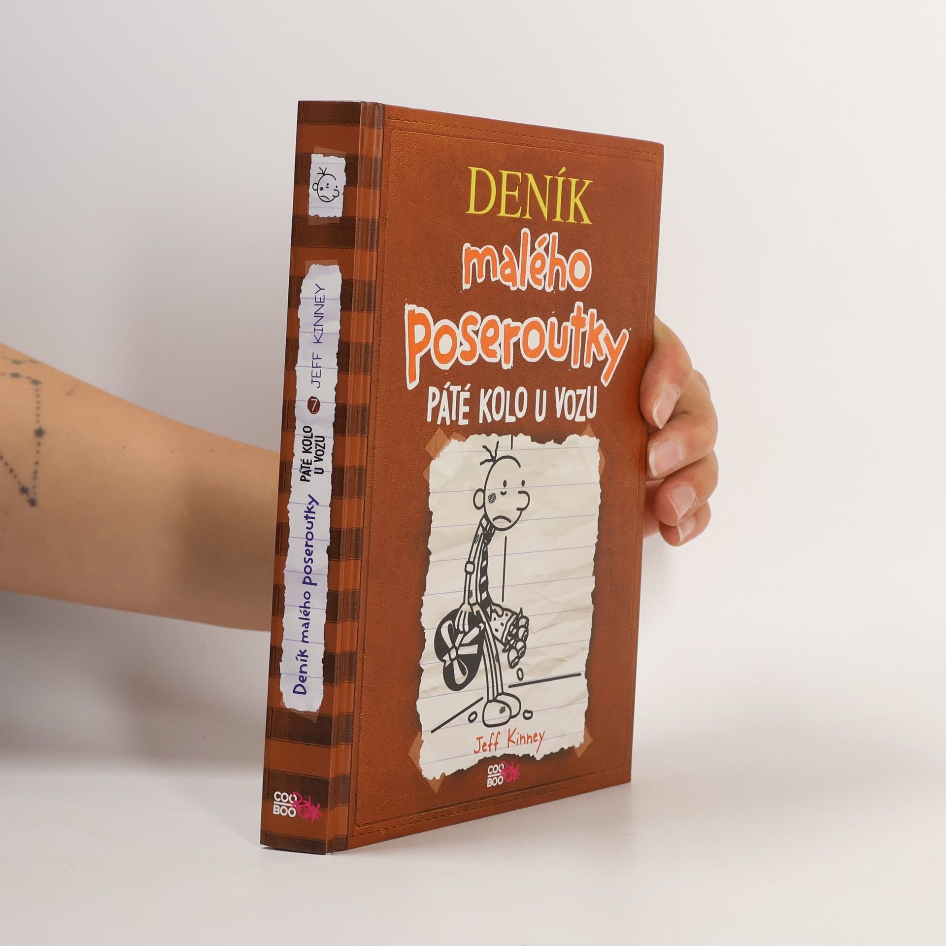 Jeff Kinney Deník malého poseroutky 7. Páté kolo u vozu