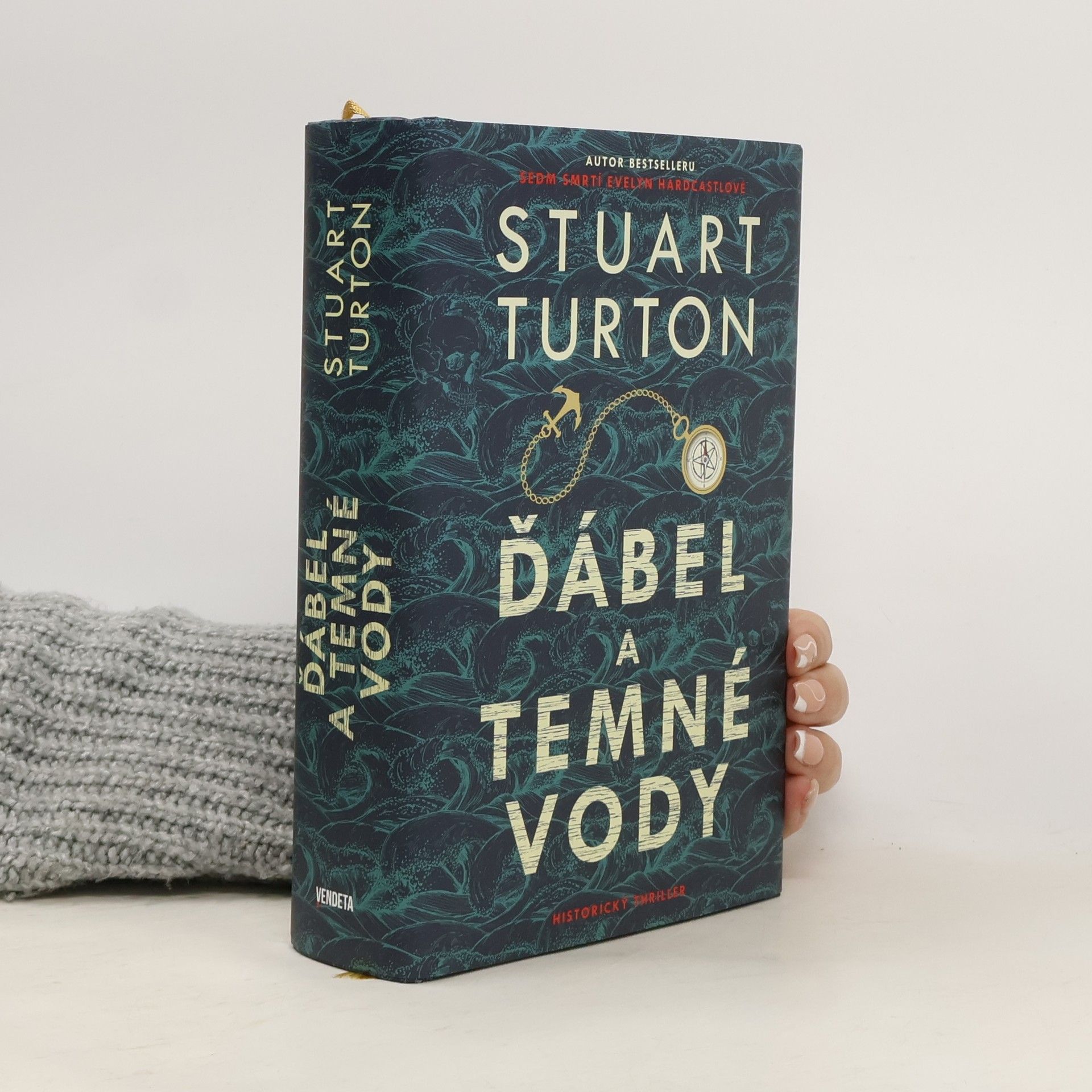 Stuart Turton Ďábel a temné vody