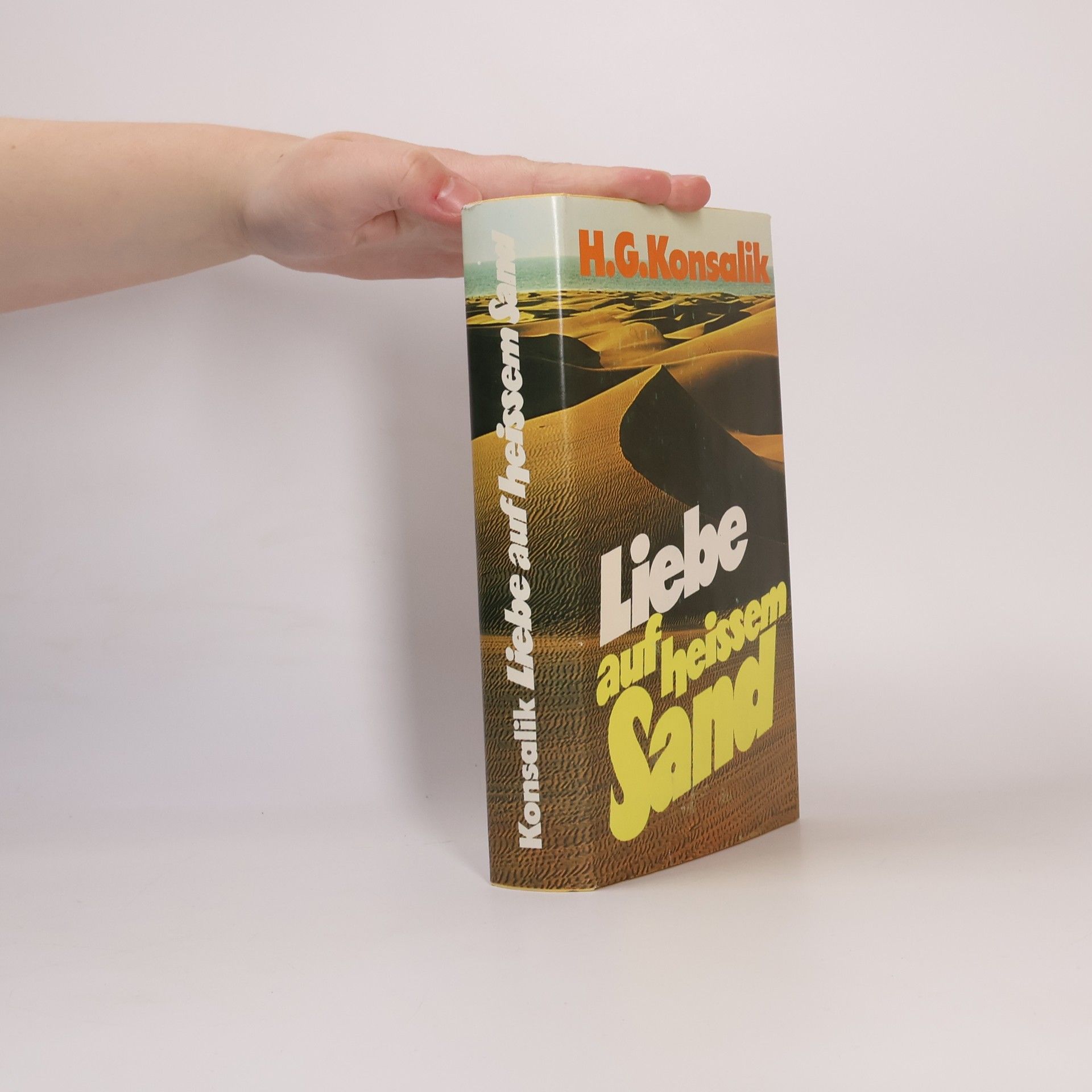 H. G. Konsalik Liebe auf heissen Sand