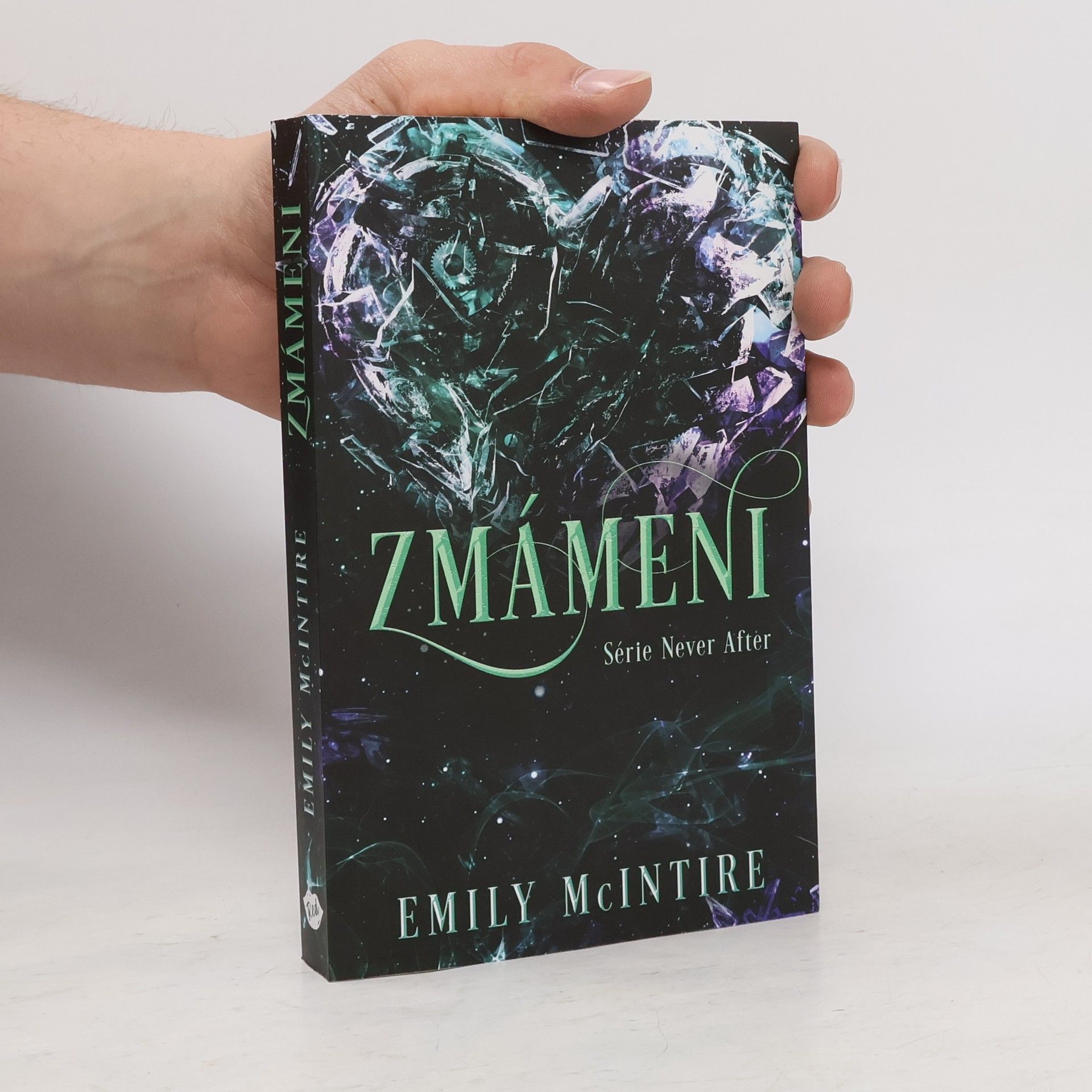 Emily McIntire Zmámeni