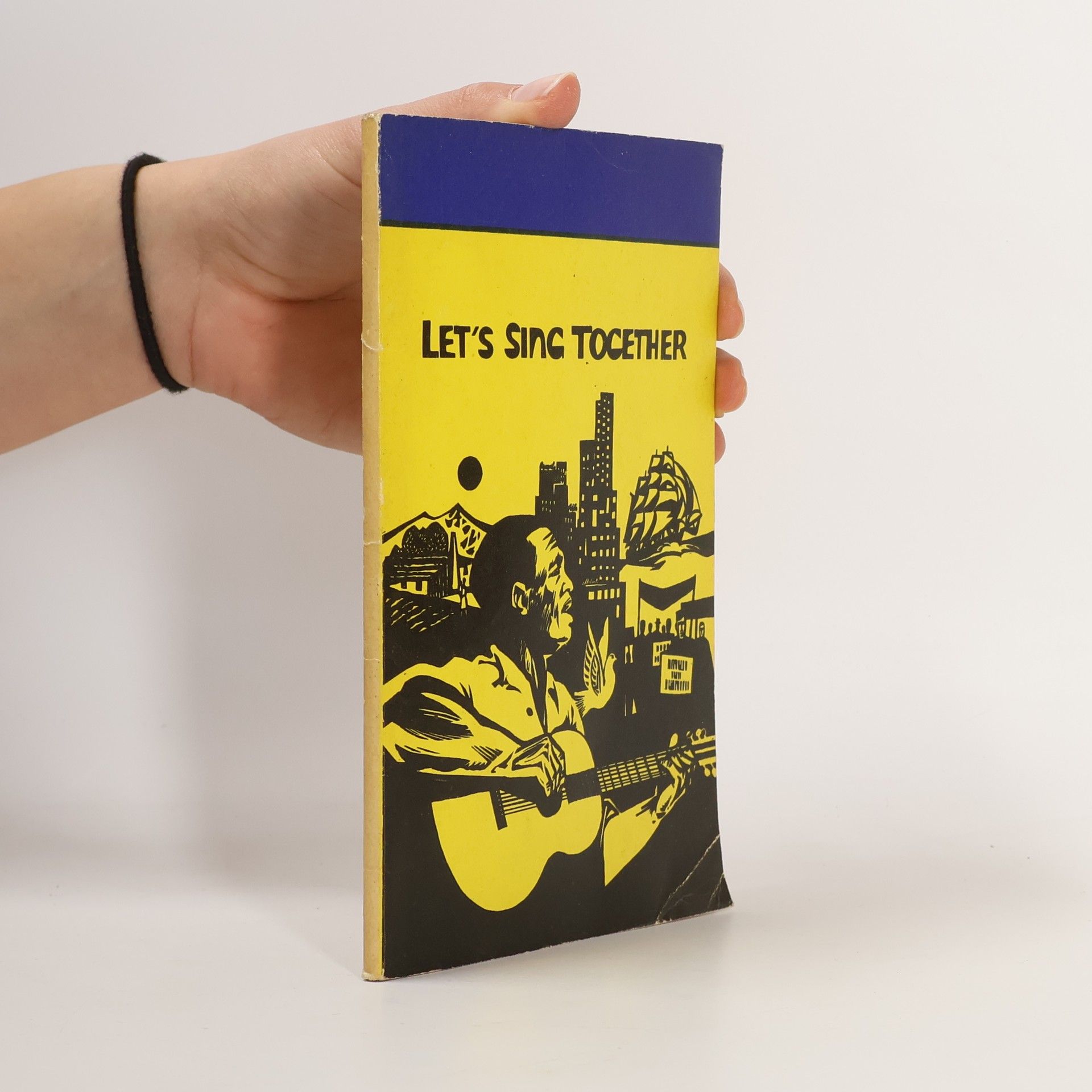 Collectif d'auteurs Let's Sing Together