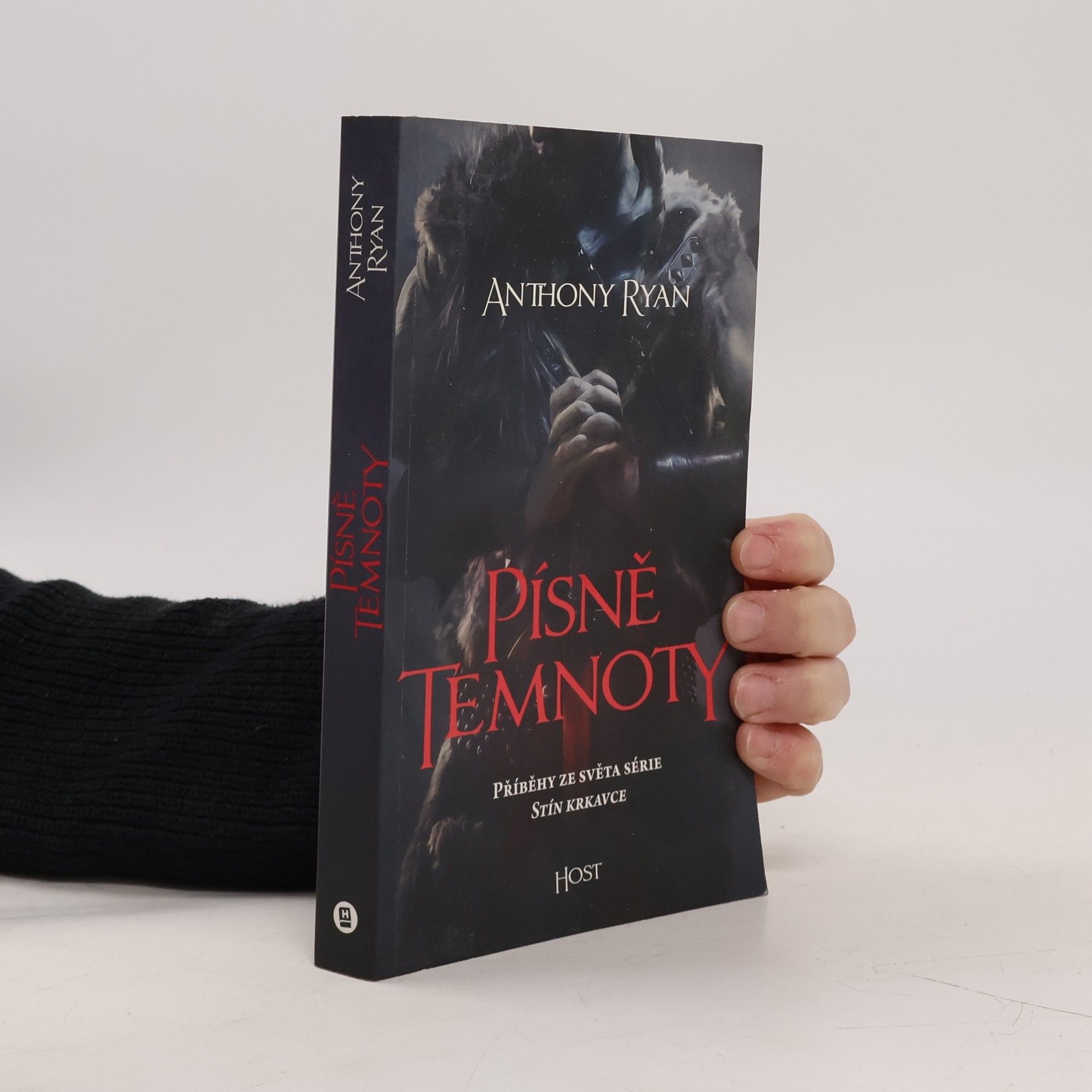 Anthony Ryan Písně temnoty