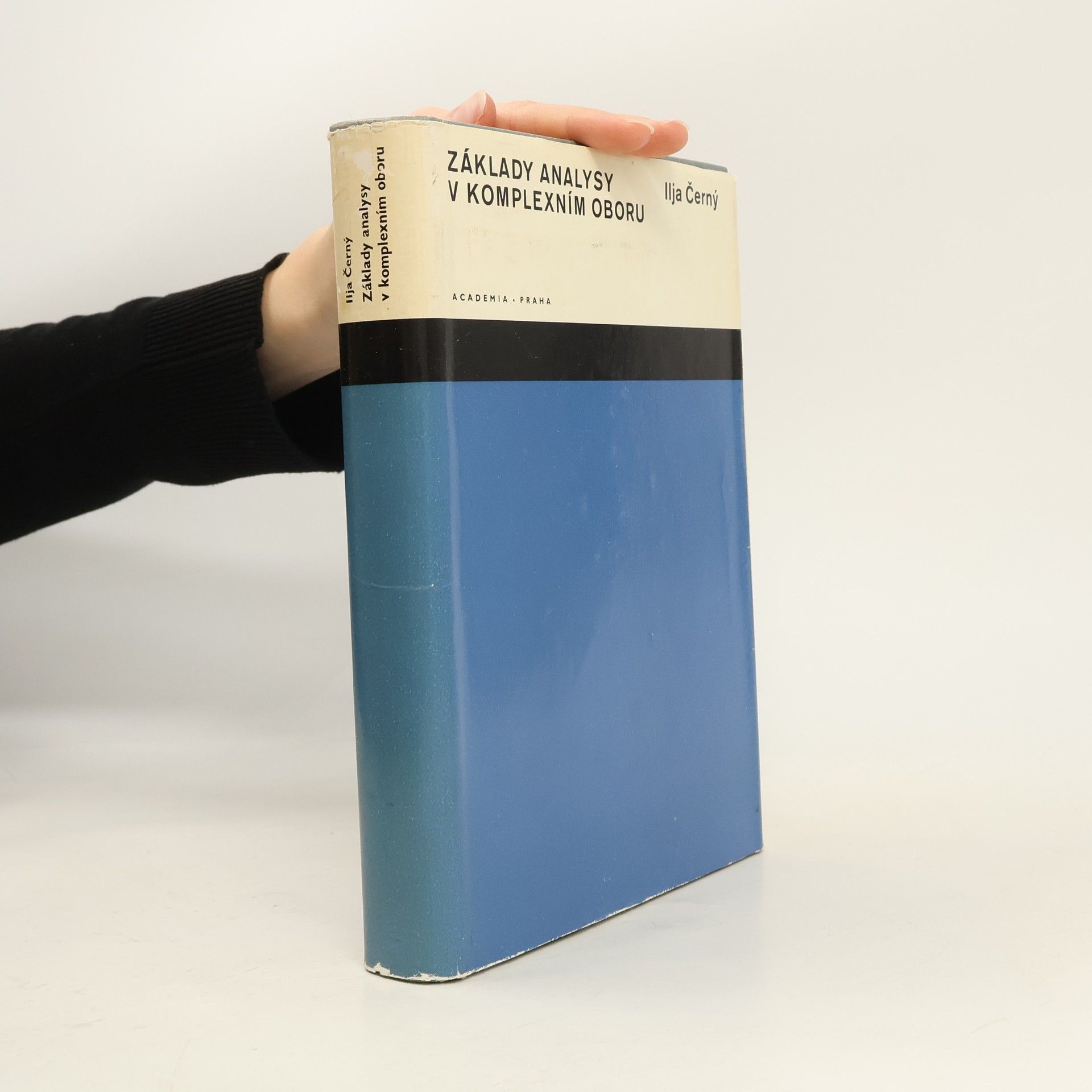 Základy analysy v komplexním oboru