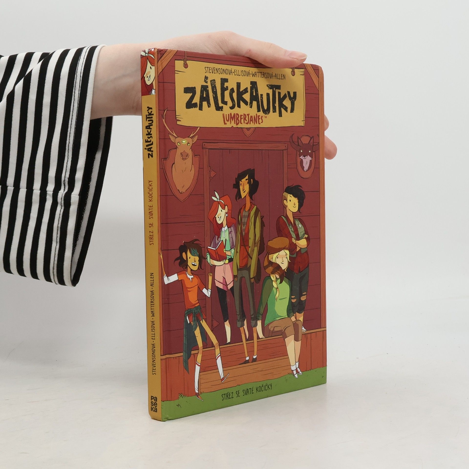 ND Stevenson Záleskautky = Lumberjanes. Střež se svaté kočičky