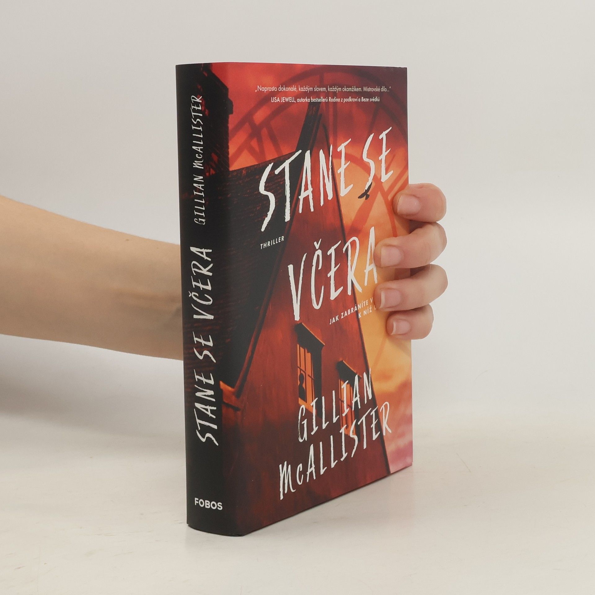Gillian McAllister Stane se včera