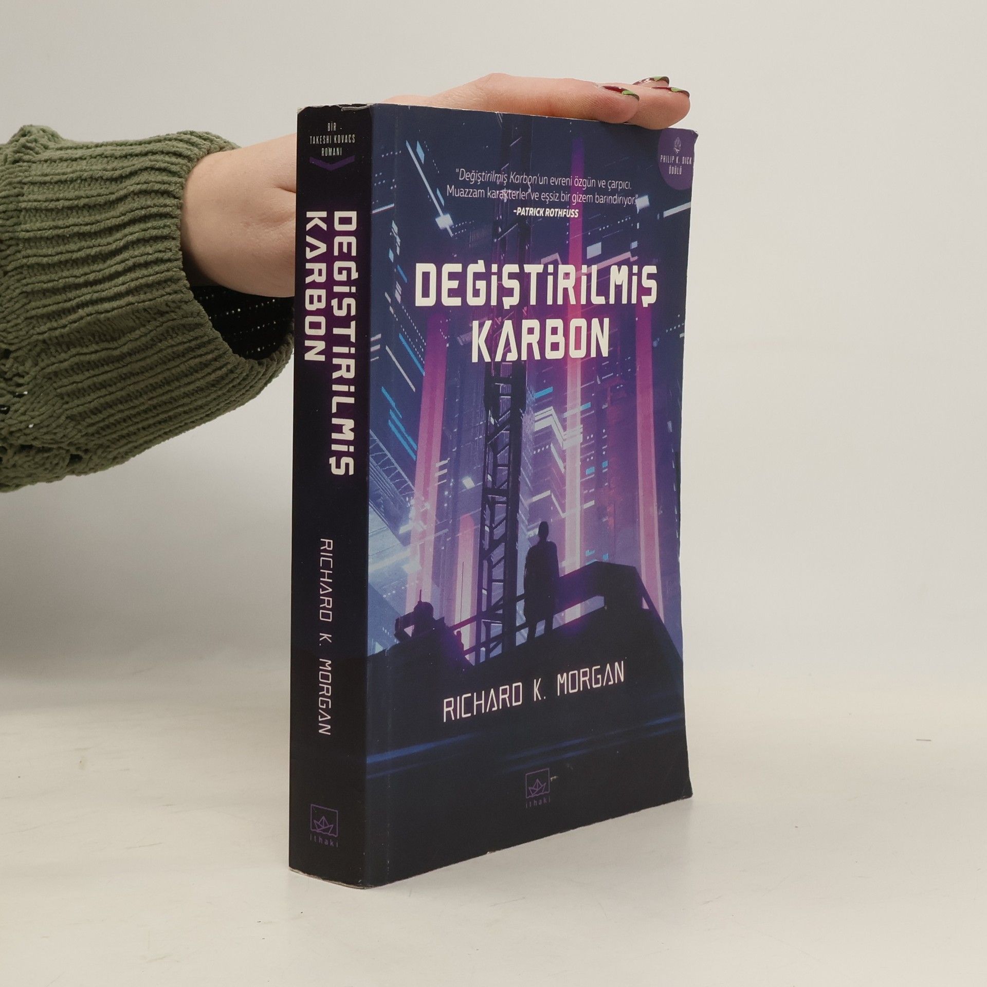 Richard Morgan Takeshi Kovacs: Değiştirilmiş Karbon