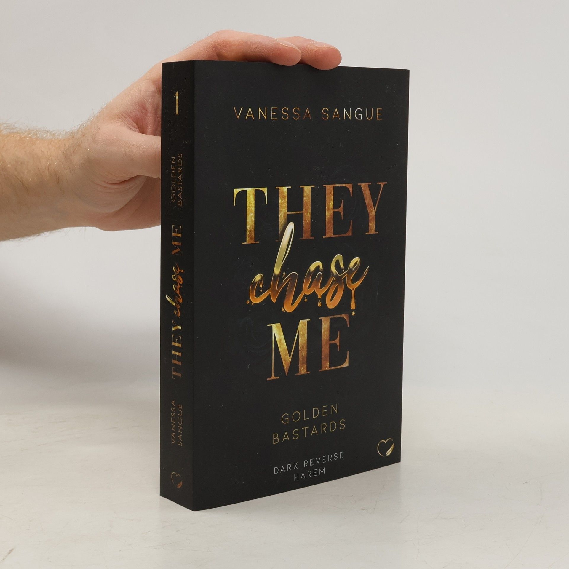 Vanessa Sangue Golden Bastards - 1: They Chase Me