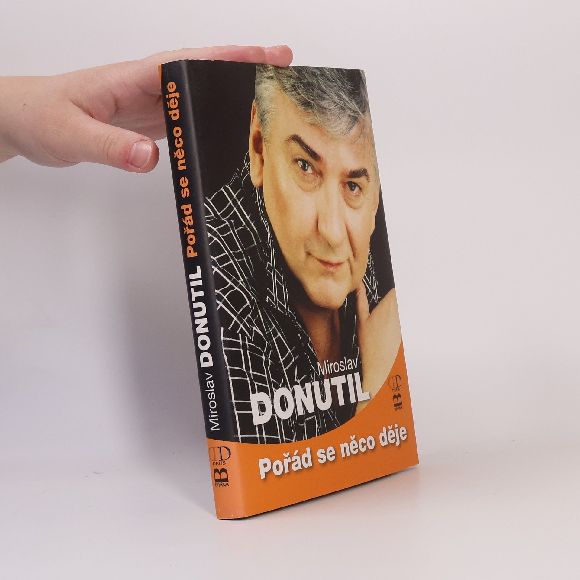 Miroslav Donutil Pořád se něco děje