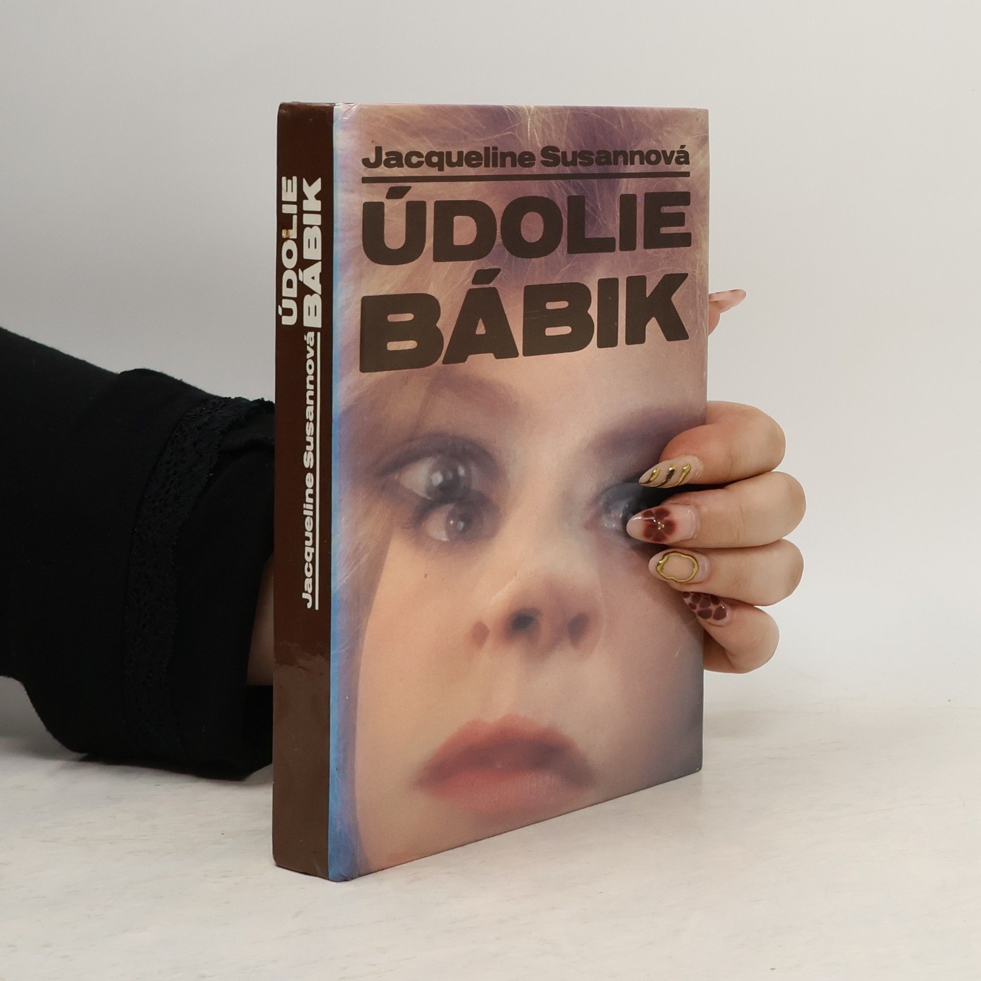 Jacqueline Susann Údolie bábik