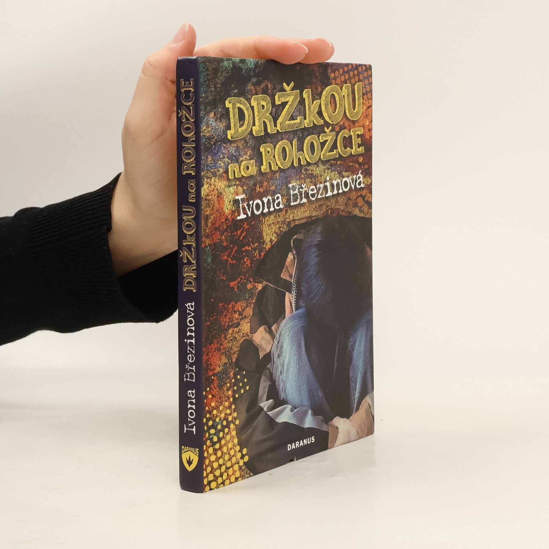 Ivona Březinová Držkou na rohožce