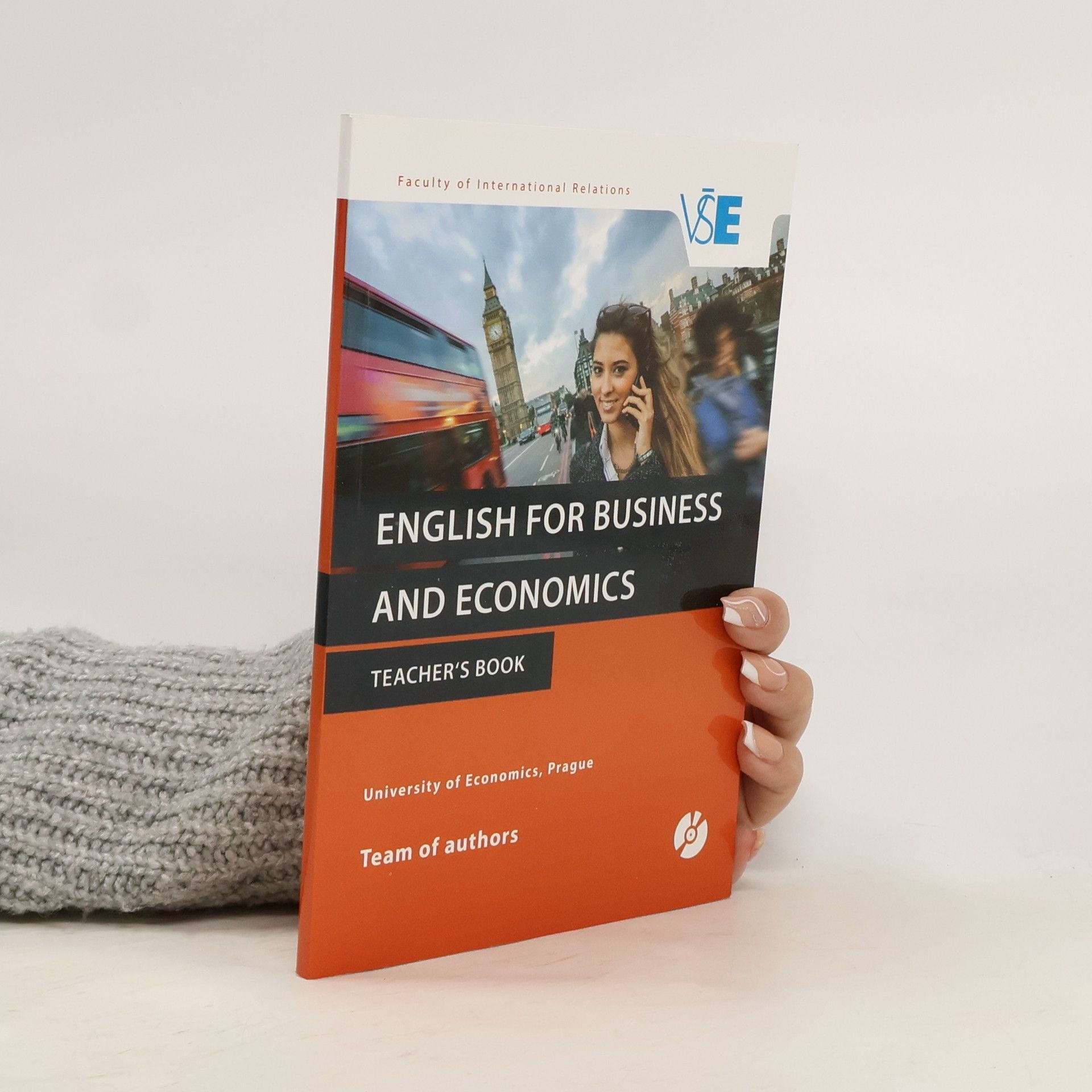 AA.VV. English for Business and Economics. Teacher's Book
