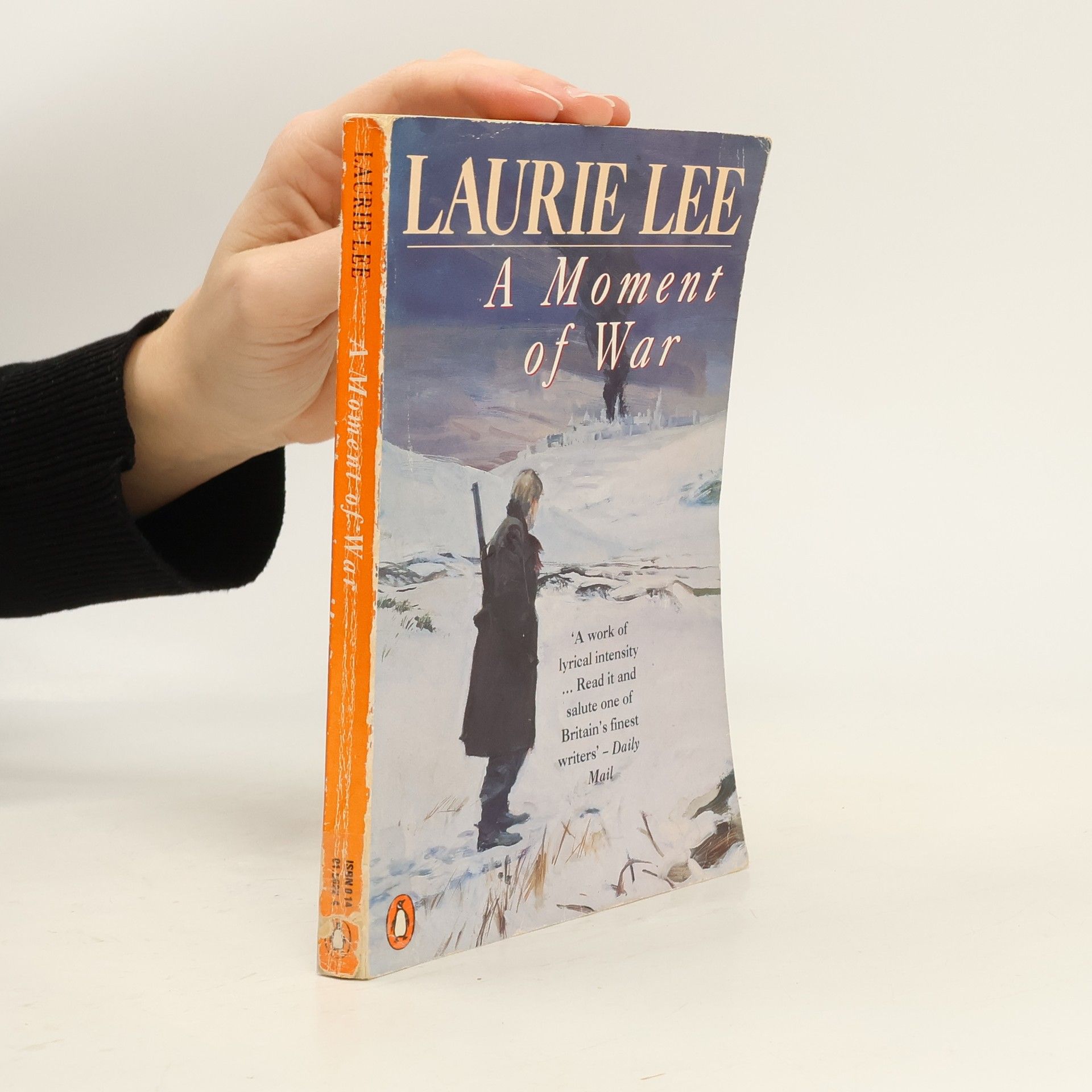 Laurie Lee A Moment of War