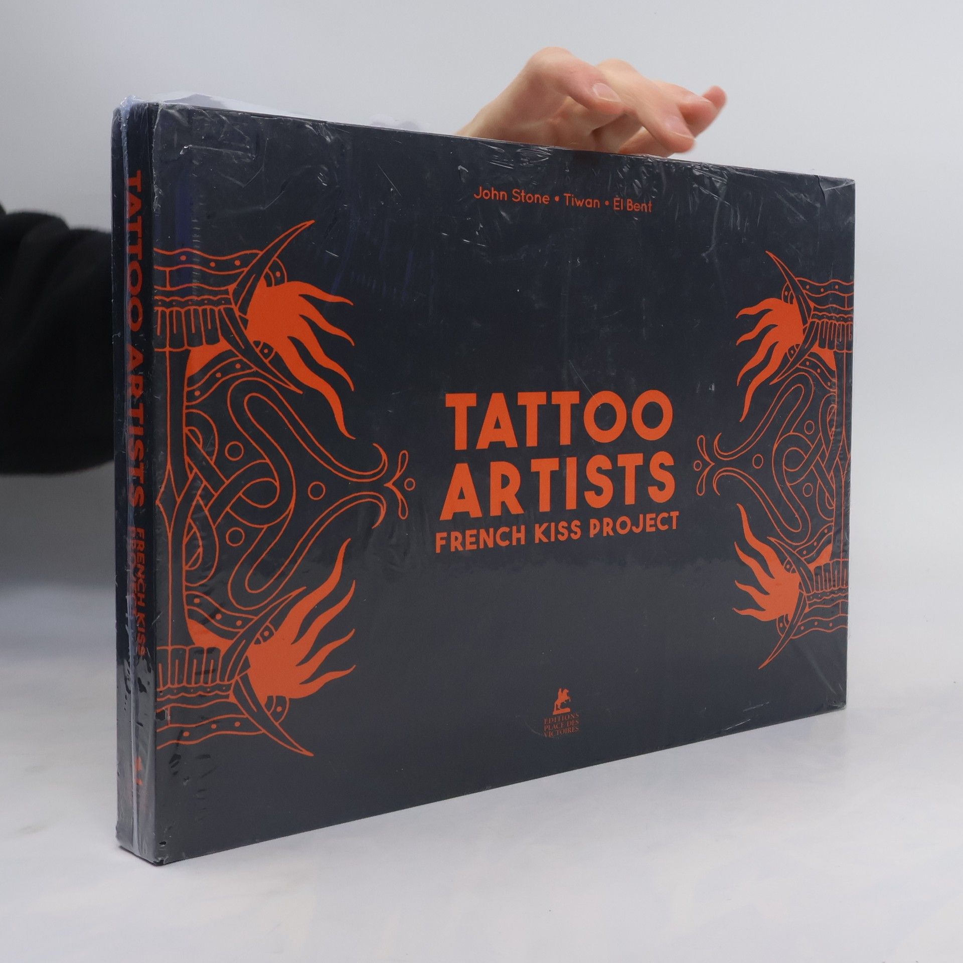 Tattoo Artists - French Kiss Project