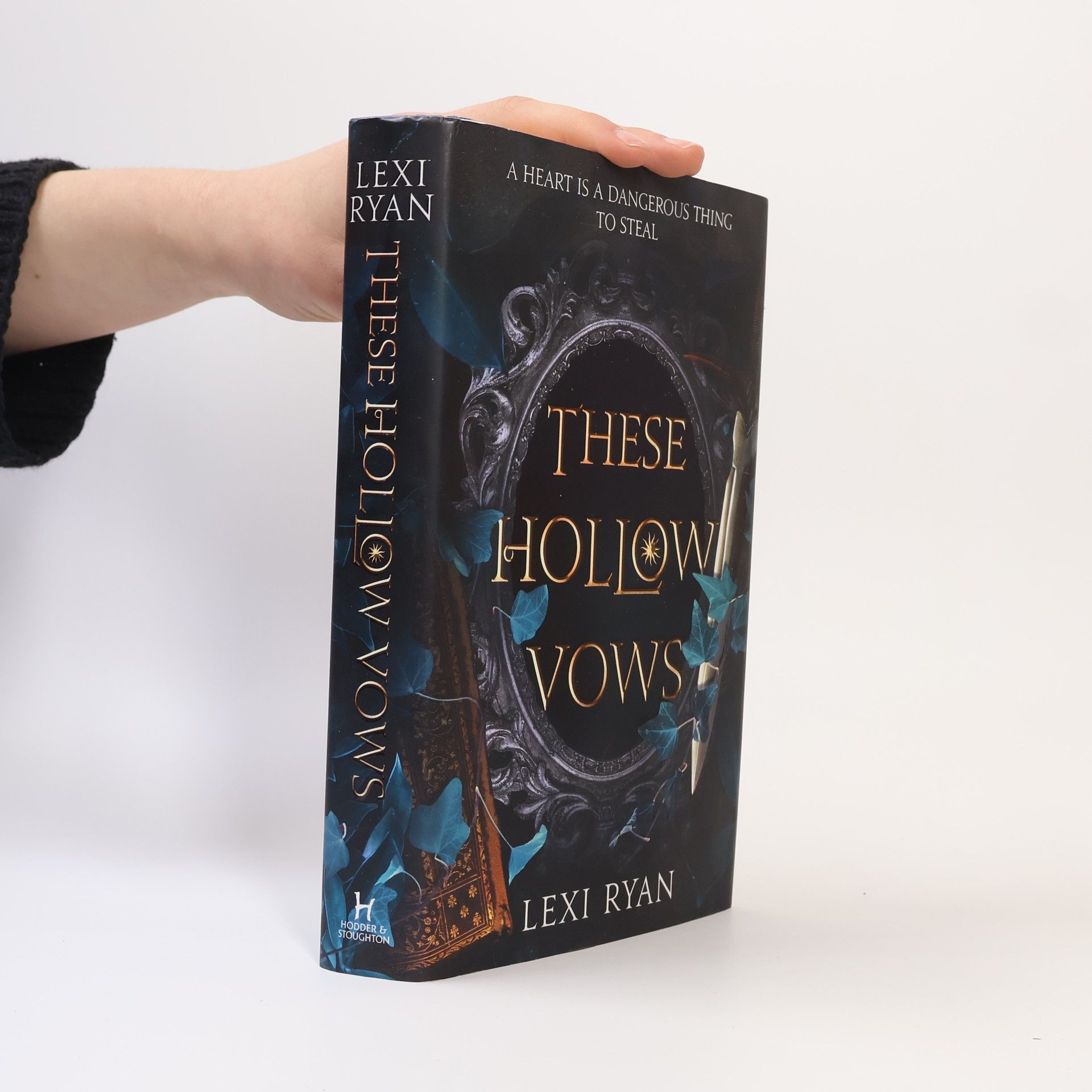 Lexi Ryan These Hollow Vows