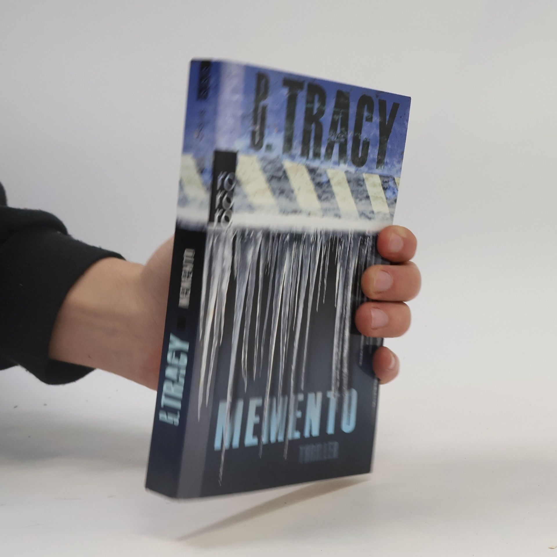 P. J. Tracy Memento