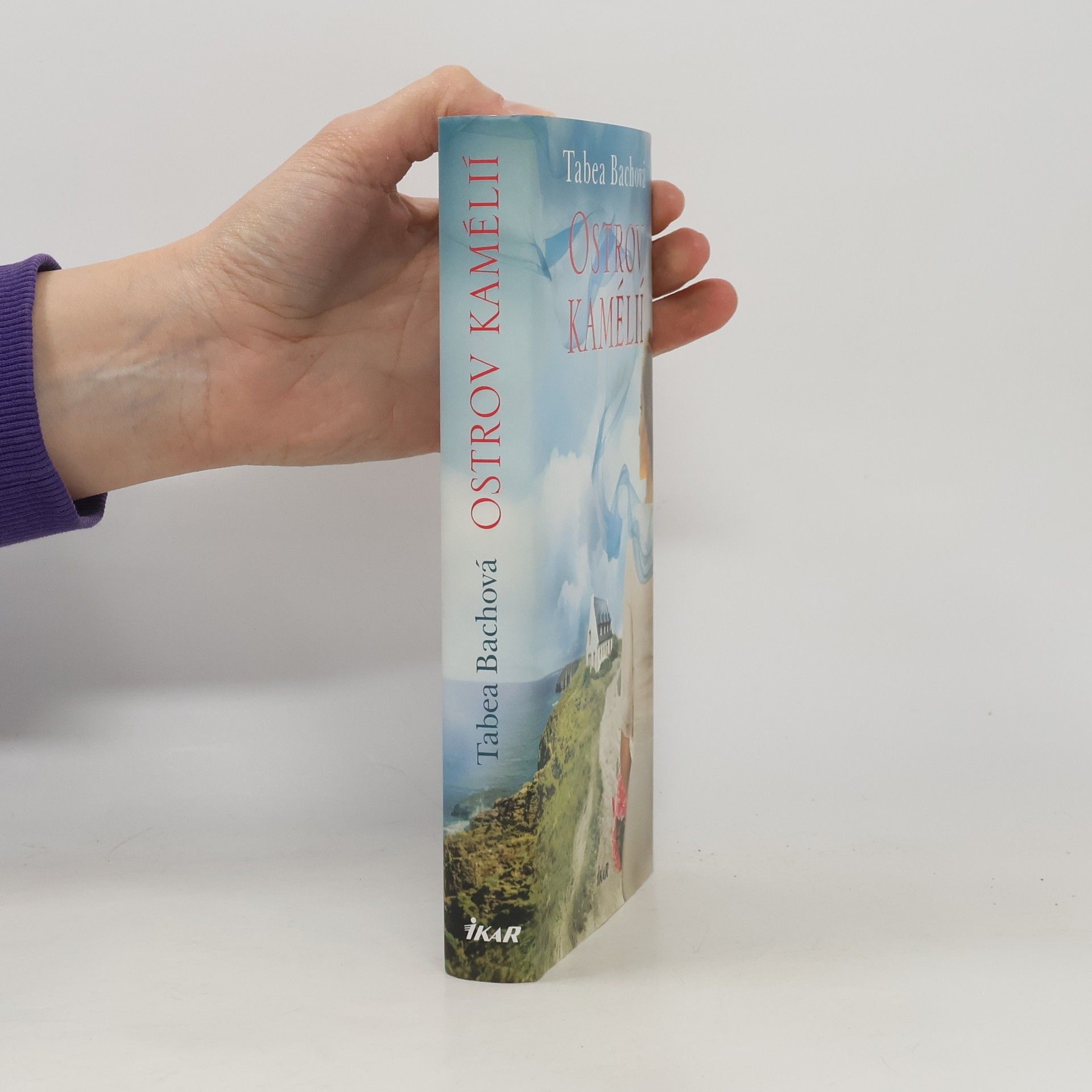Tabea Bach Ostrov kamélií