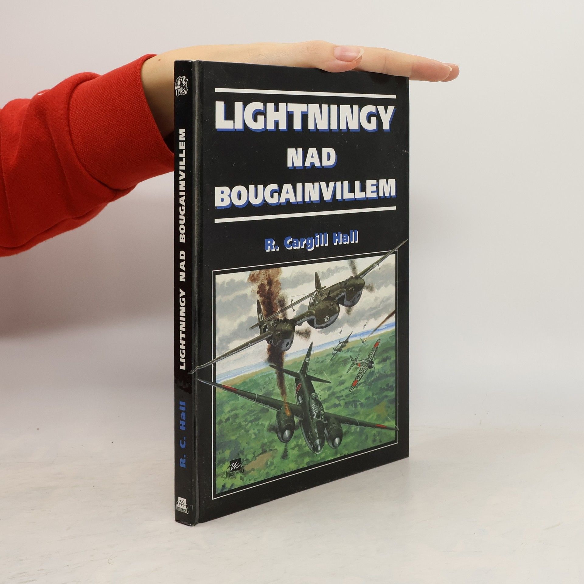 Lightningy nad Bougainvillem