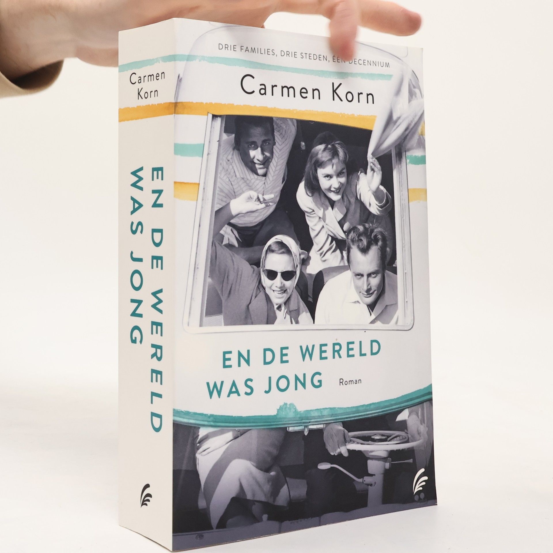 Carmen Korn Drie steden-serie - 1: En de wereld was jong