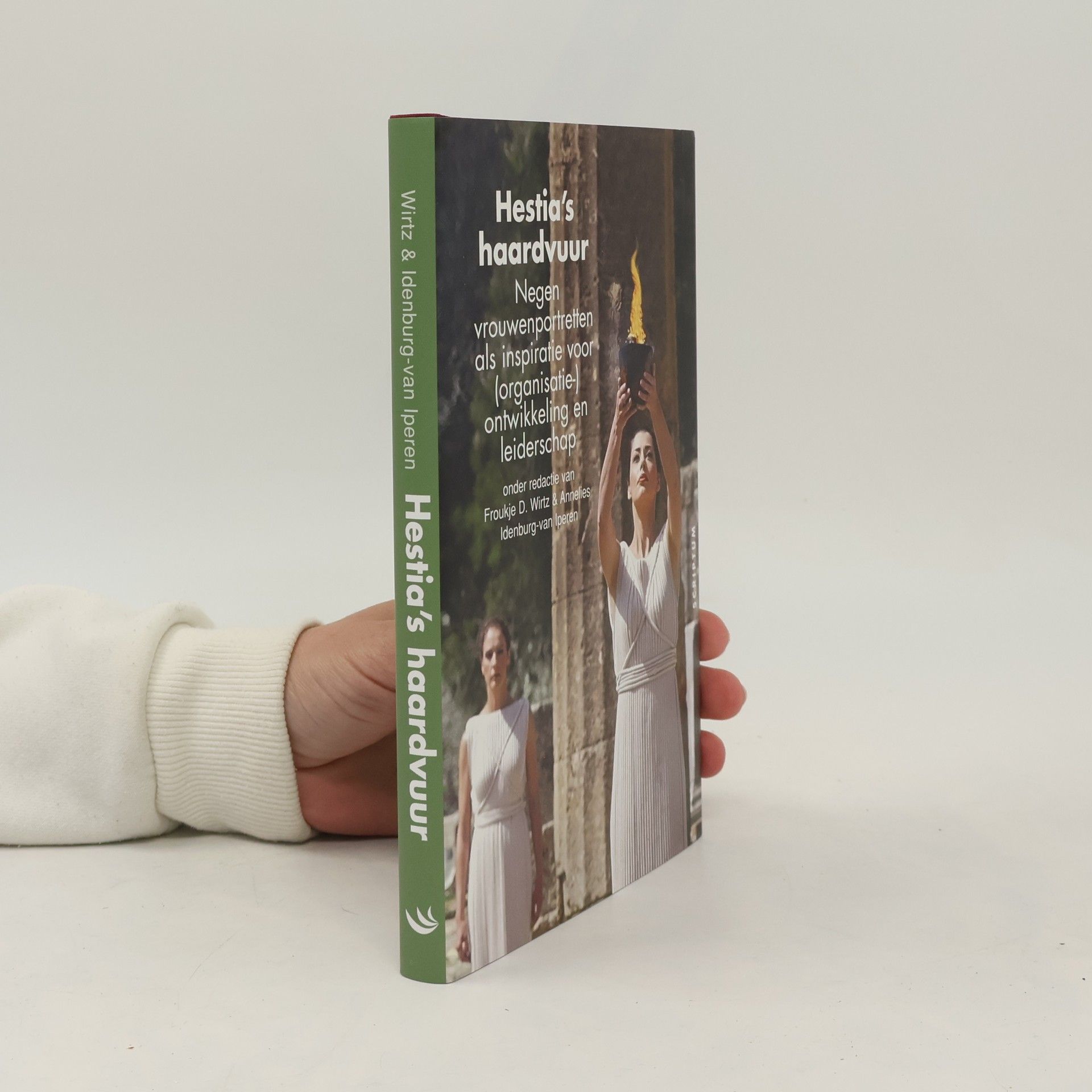 Frouke Desirée Wirtz Hestia's haardvuur